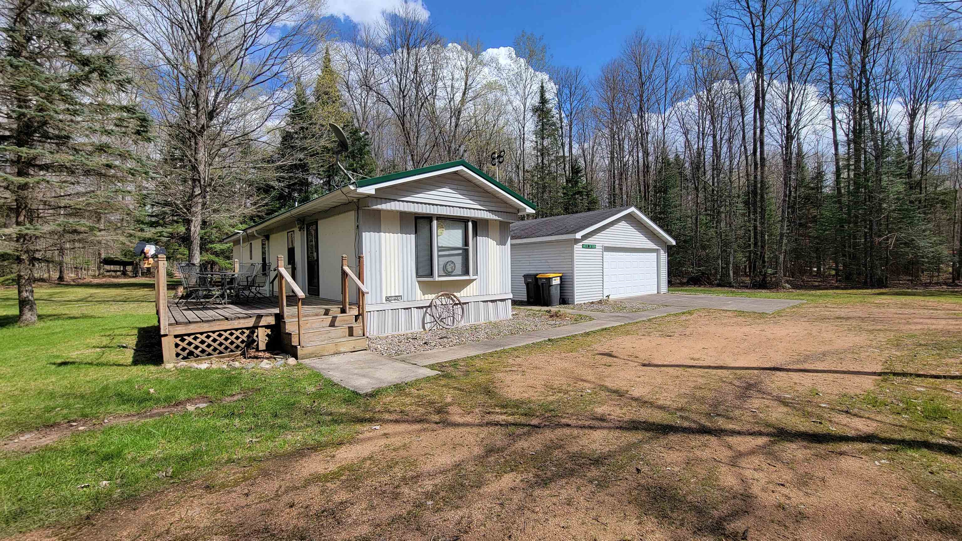 N10803 Walleye Road Property Photo 1