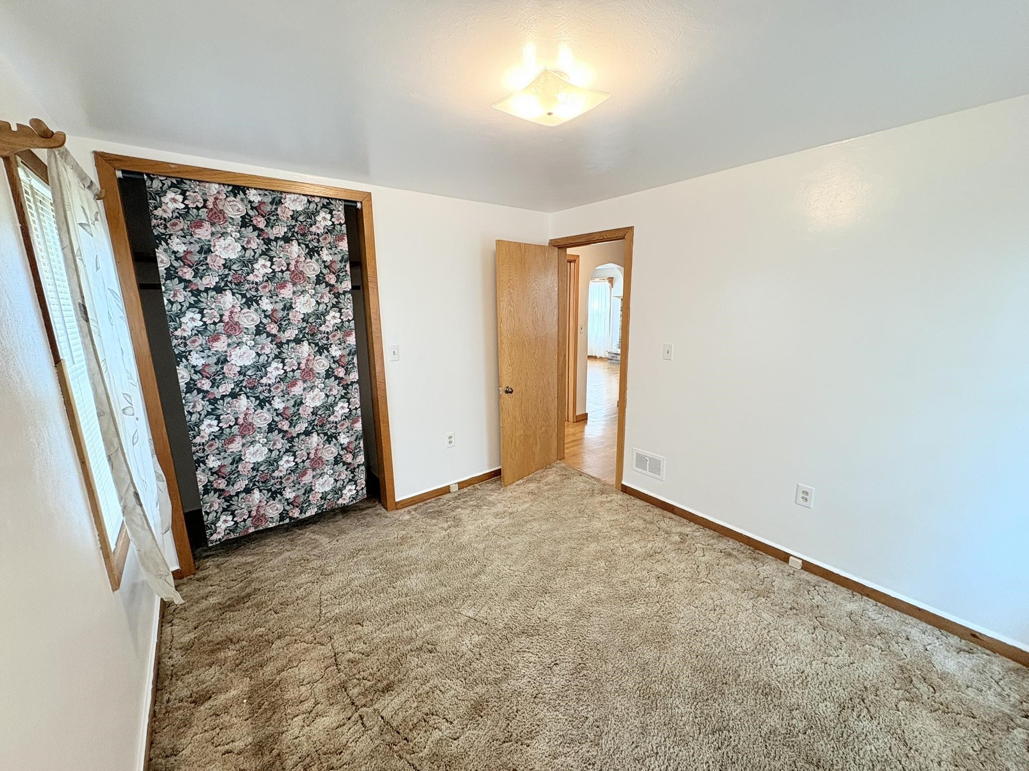 1521 Monroe Street Property Photo 8