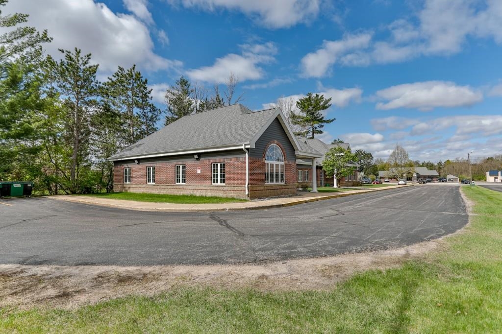 2926 Post Road Property Photo 2