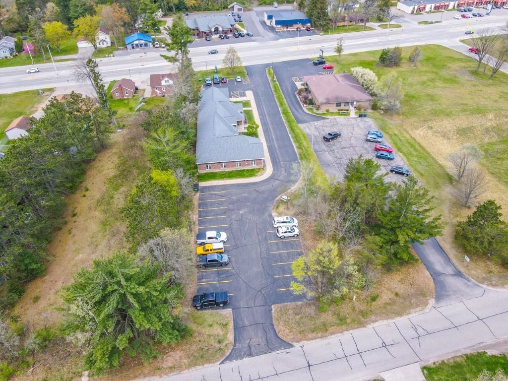 2926 Post Road Property Photo 5