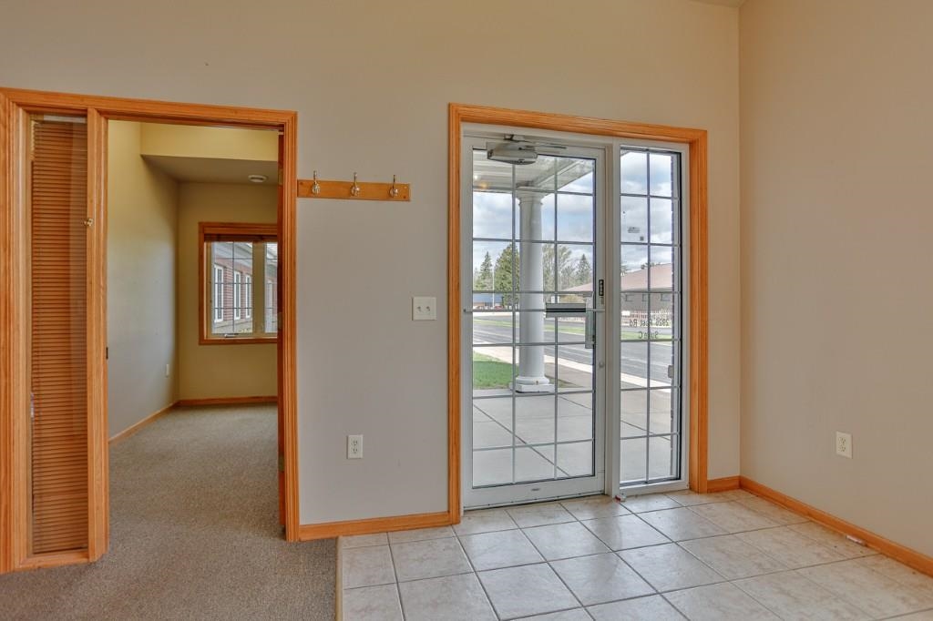 2926 Post Road Property Photo 13