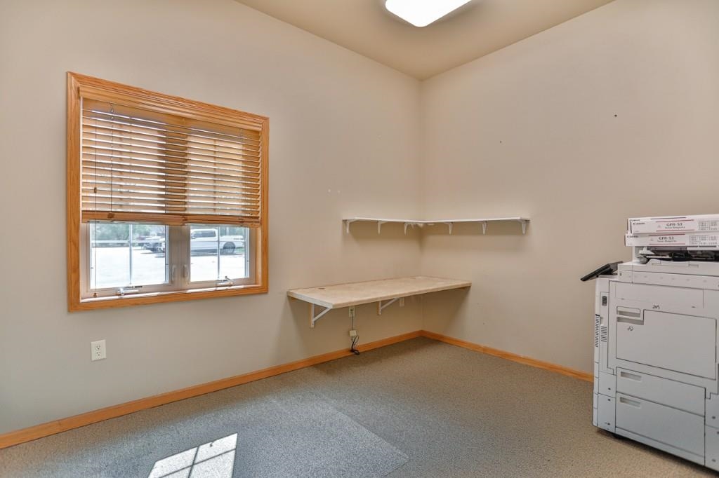 2926 Post Road Property Photo 16