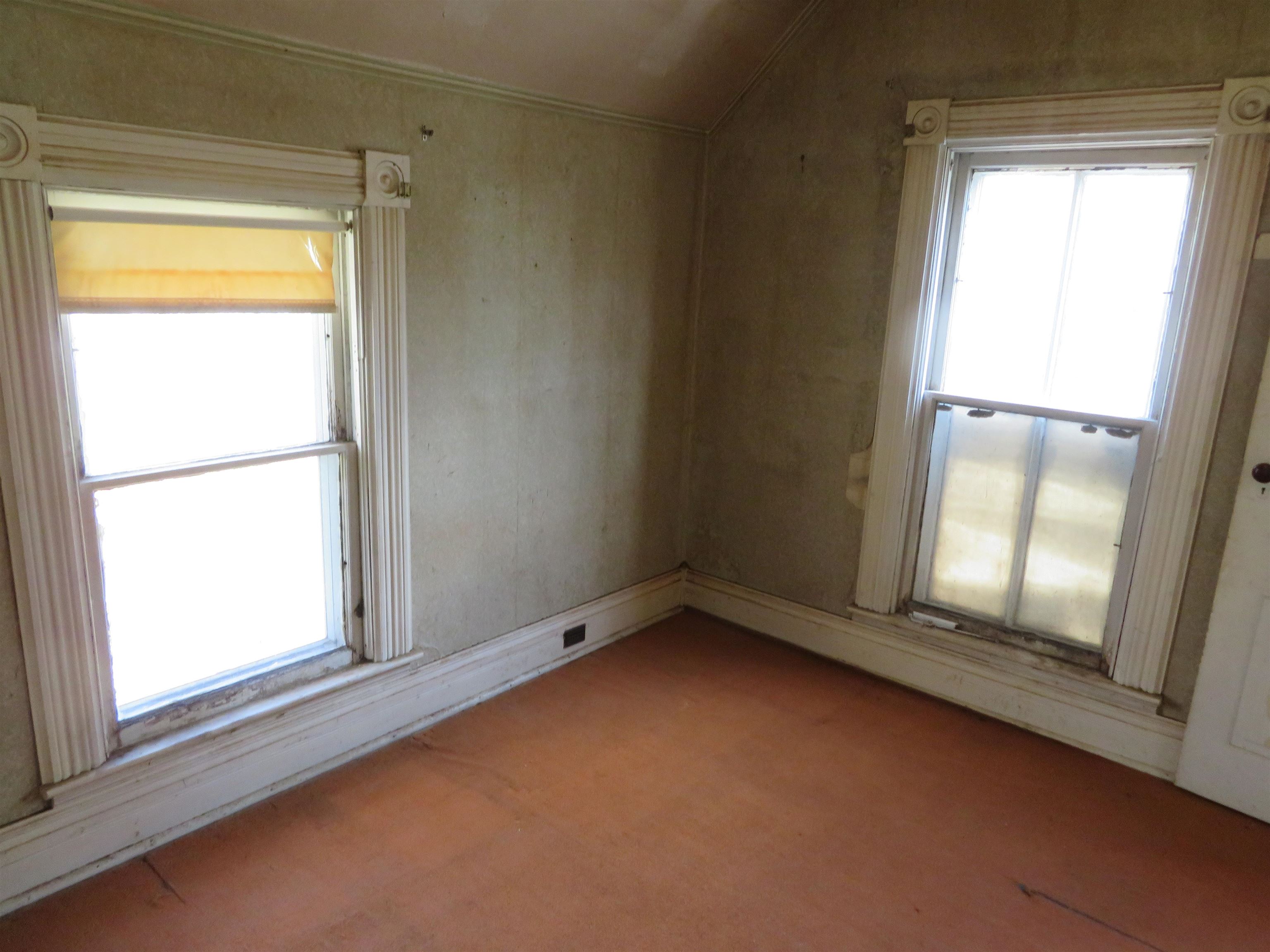 507 Cottage Street Property Photo 21
