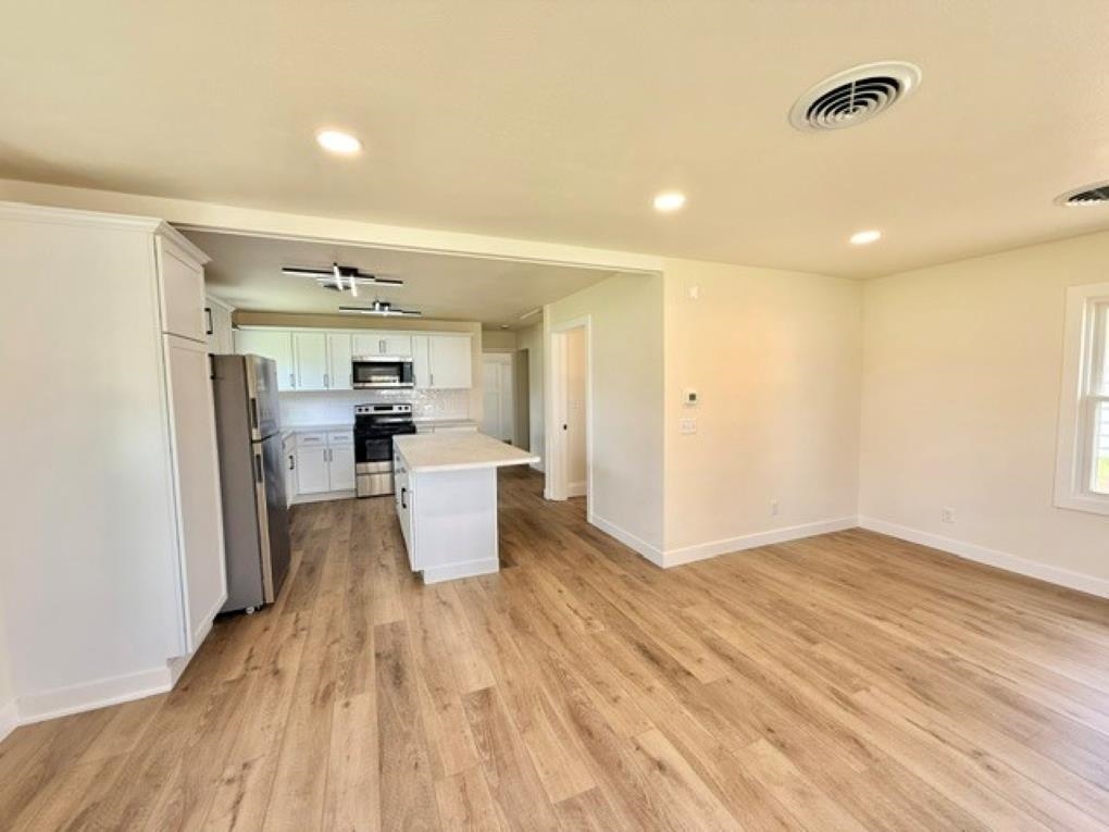 704 Spruce Street Property Photo 6