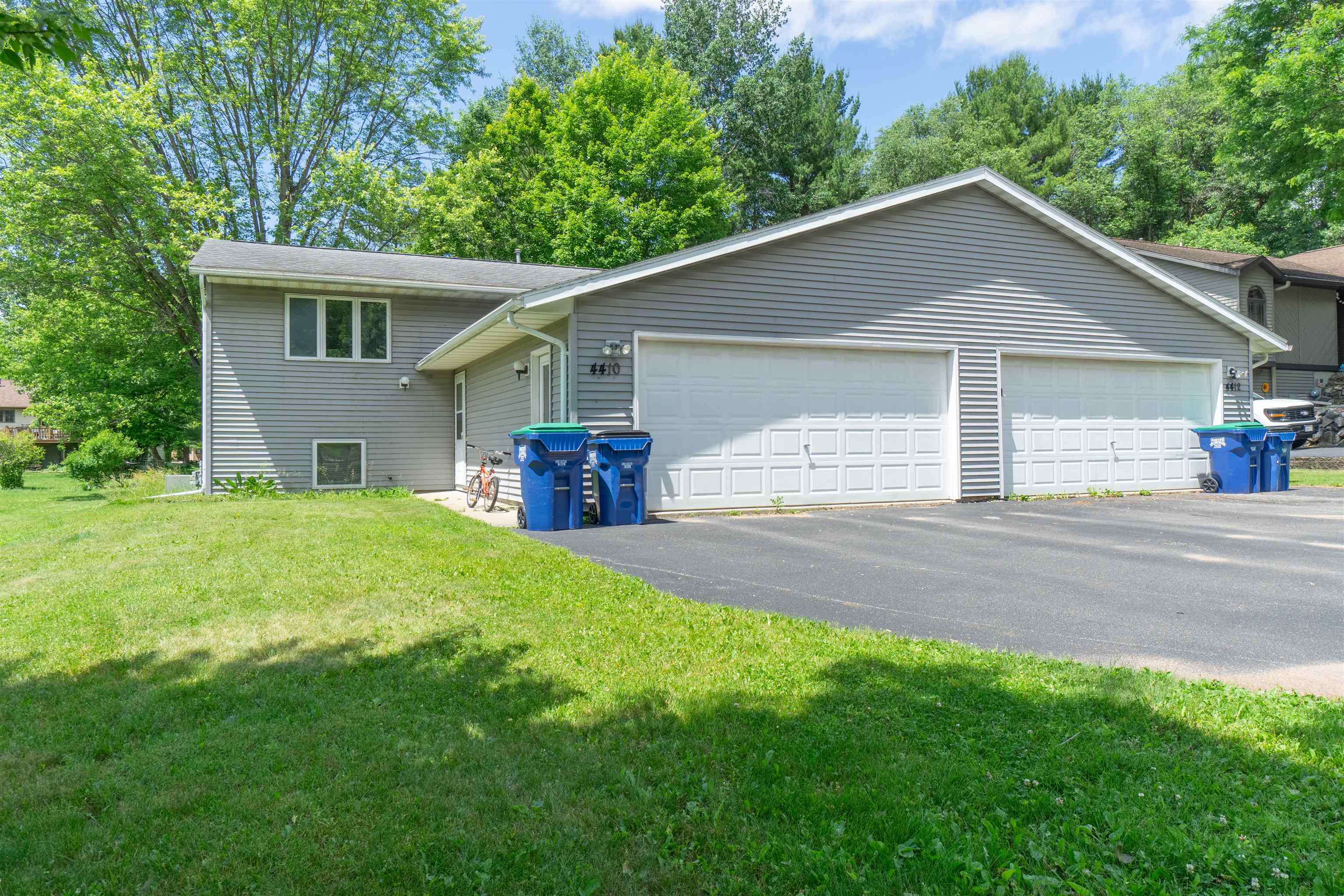 4410-4412 Hilltop Road Property Photo 1
