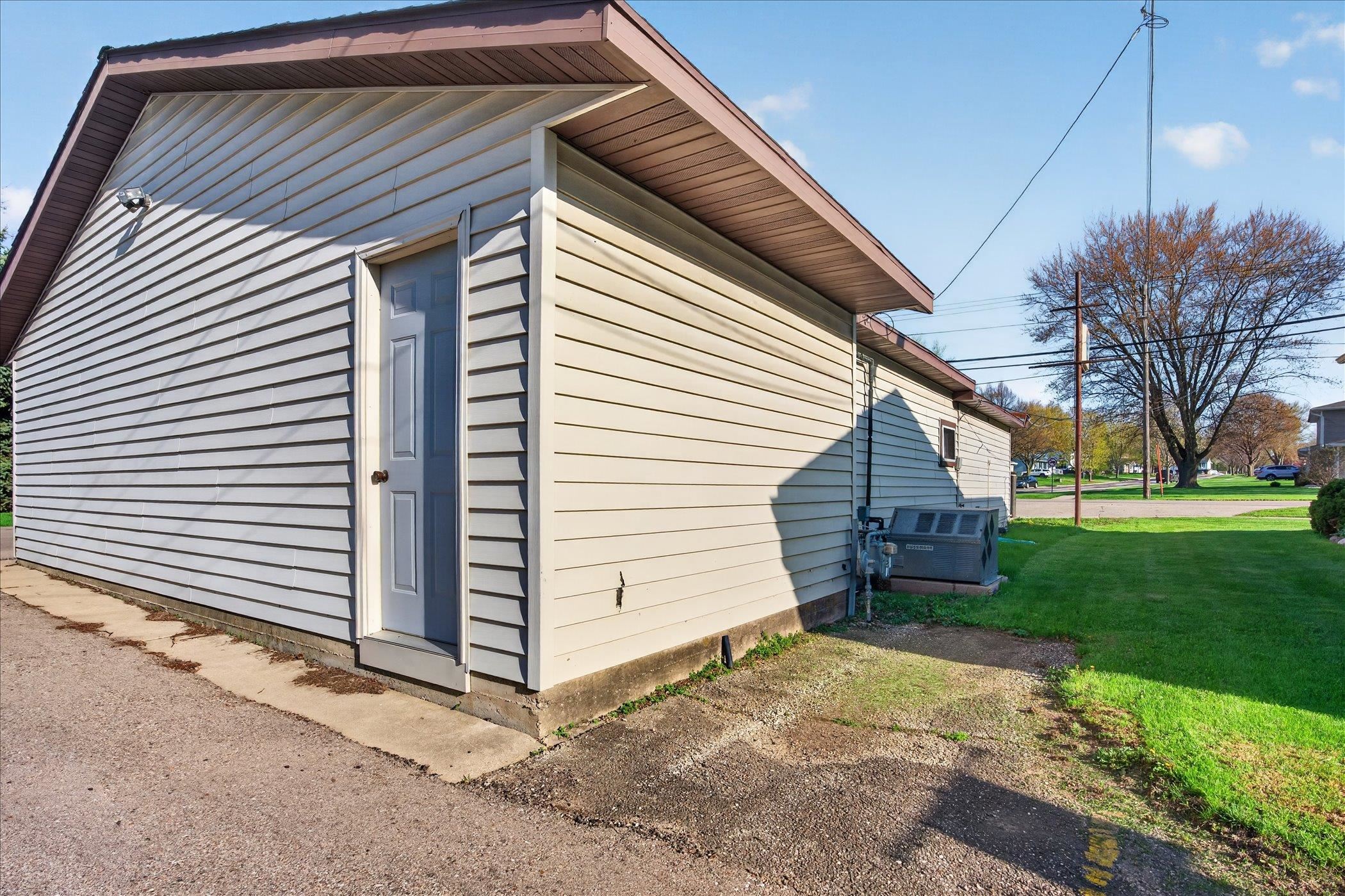 723 Milwaukee Road Property Photo 25