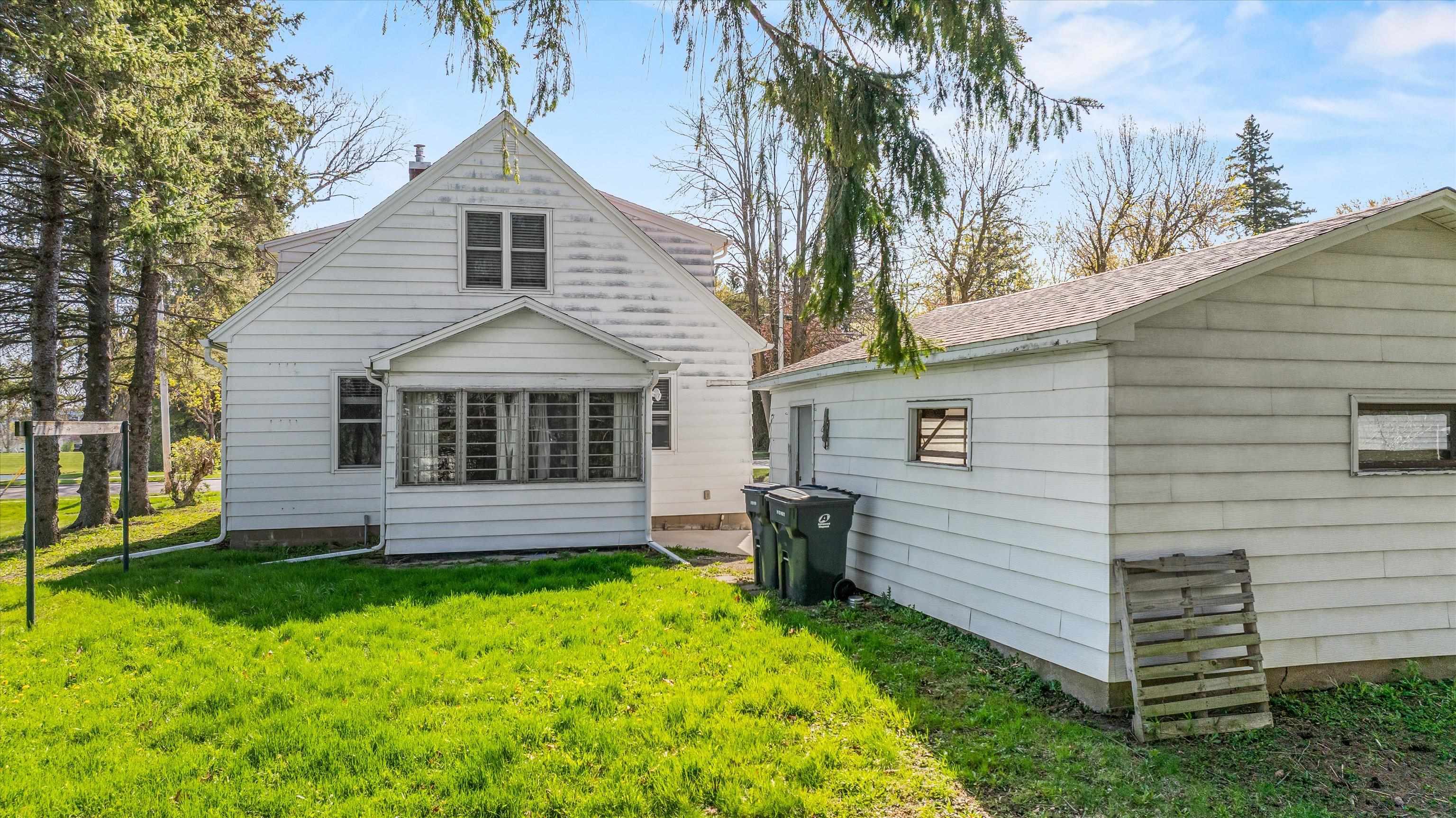 612 N Walnut Avenue Property Photo 28