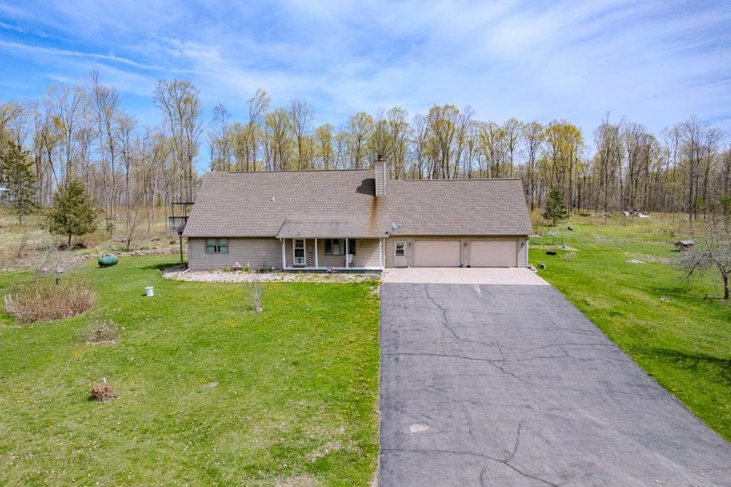N7912 Elm Tree Lane Property Photo 3