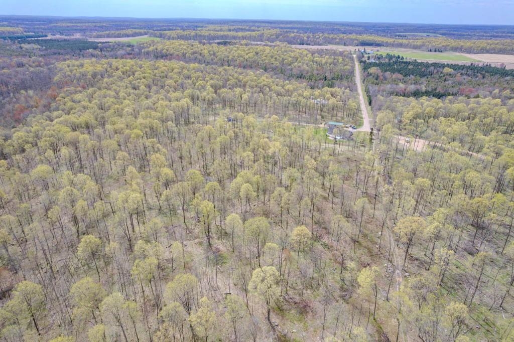 N7912 Elm Tree Lane Property Photo 51