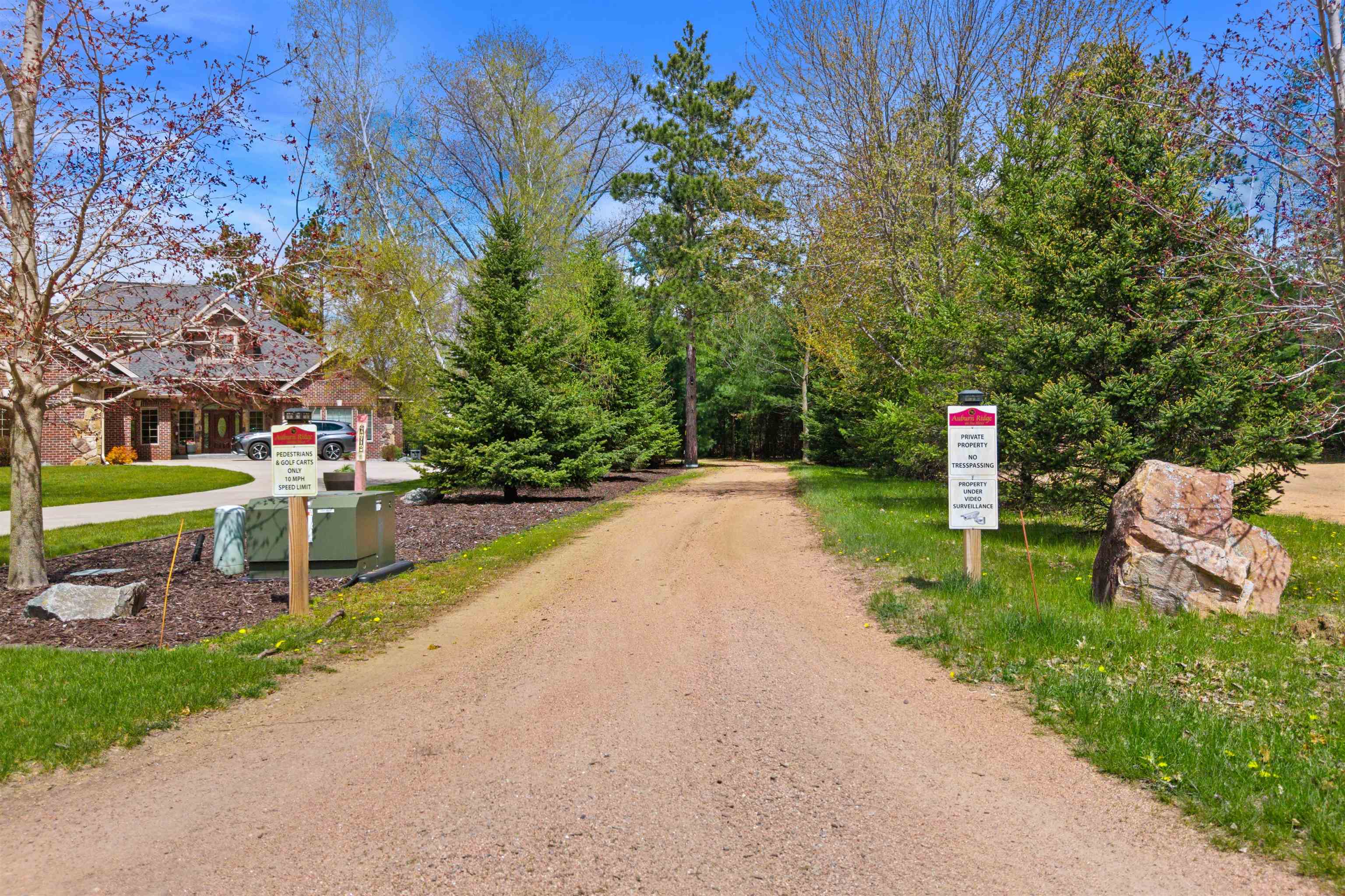4030 River Drive Property Photo 8