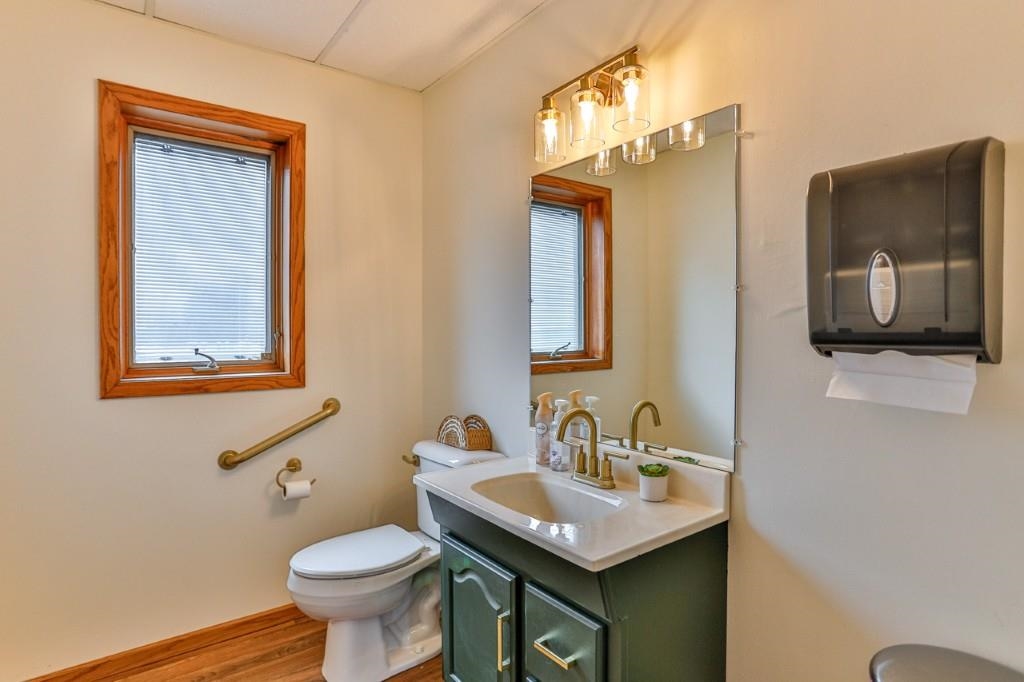 2402 Grand Avenue Property Photo 26