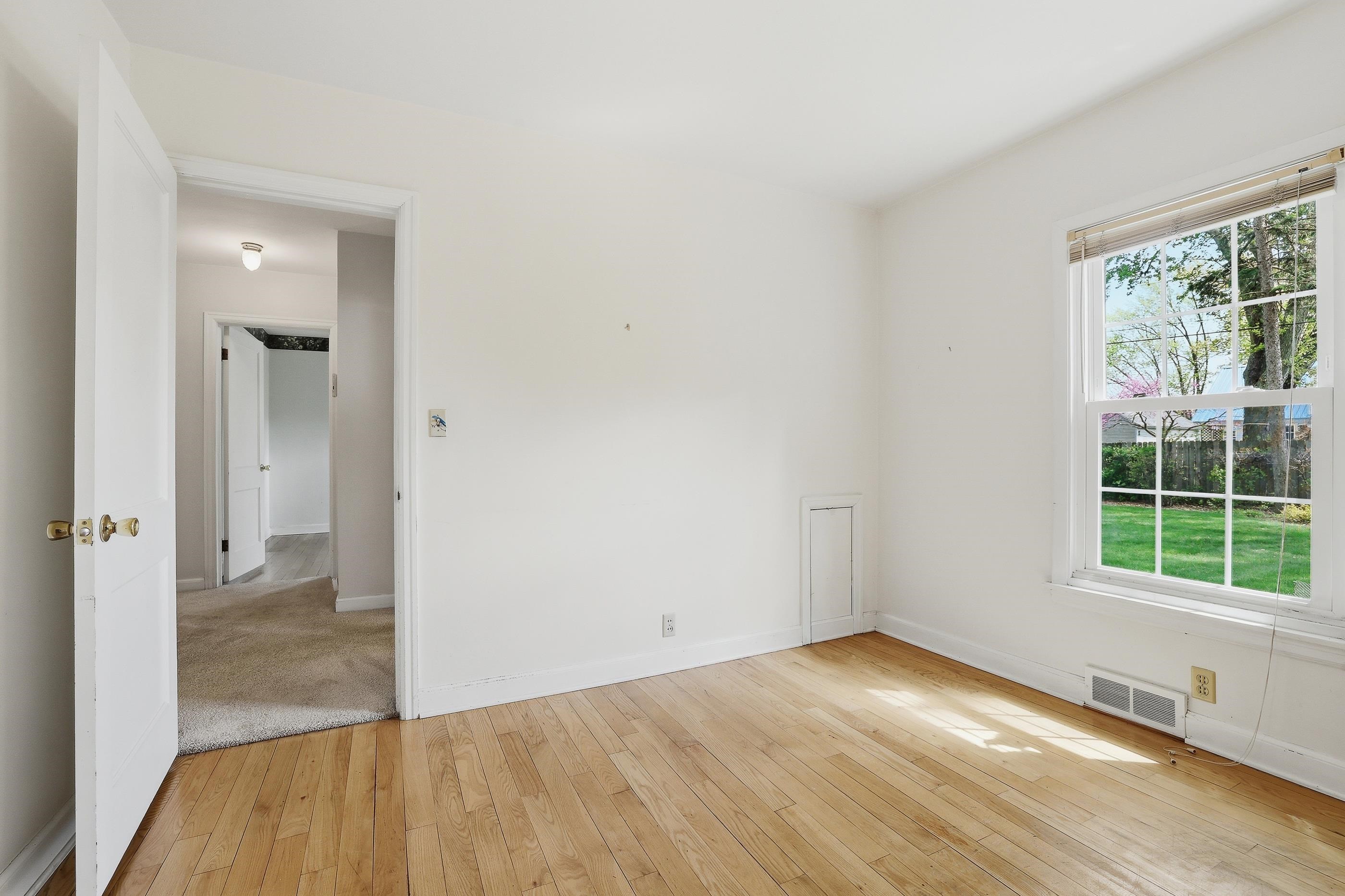 2409 Simonis Street Property Photo 18