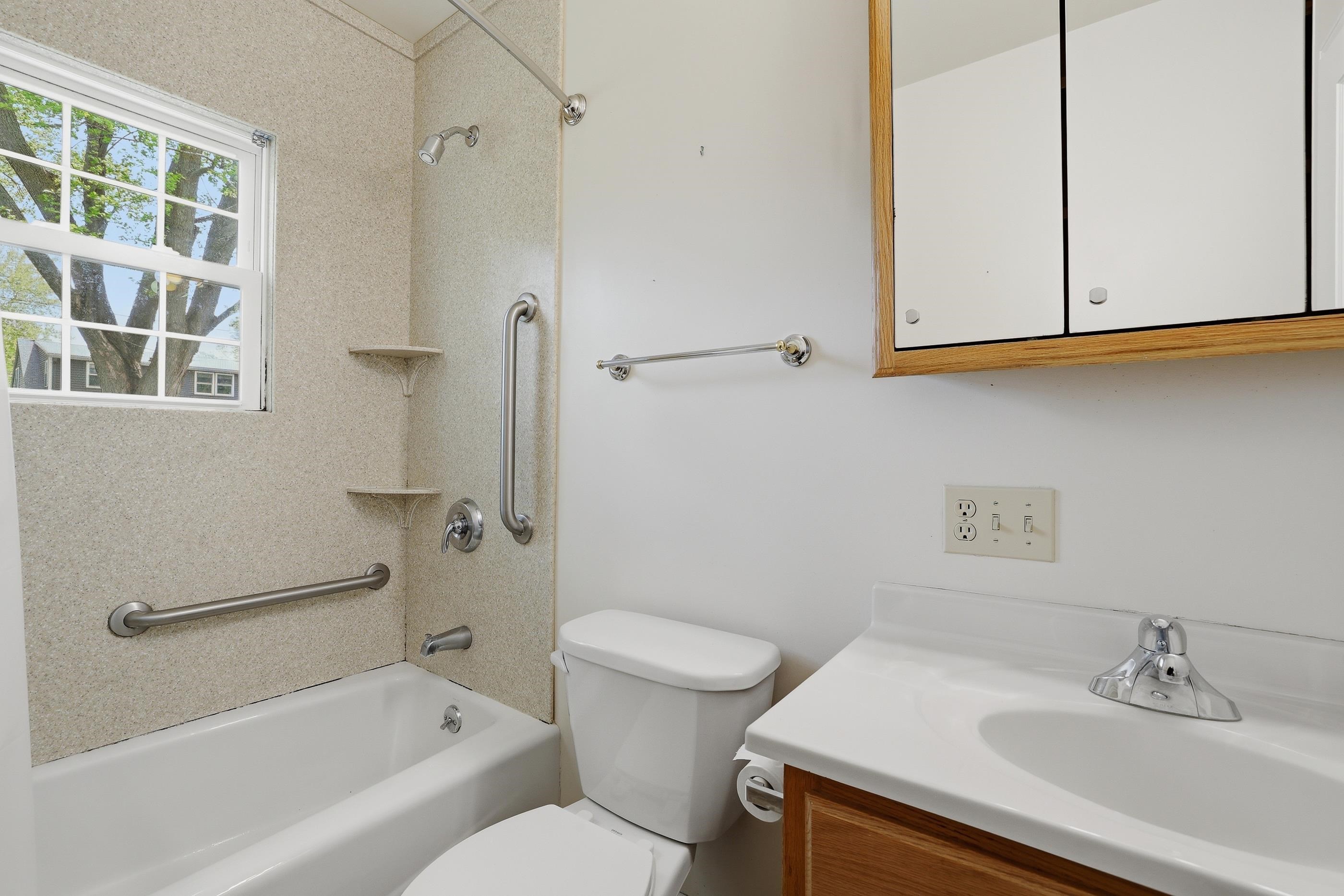 2409 Simonis Street Property Photo 20