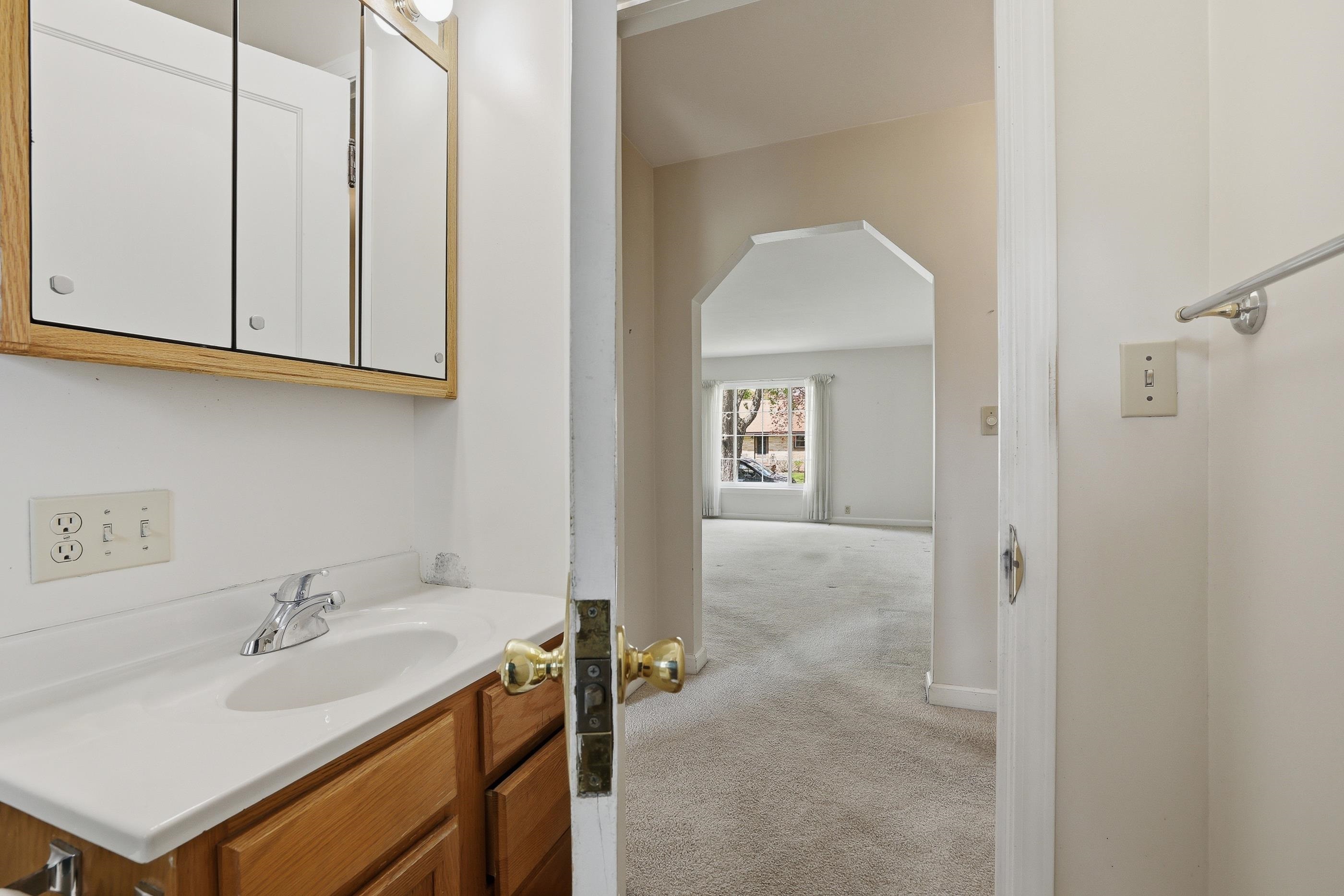 2409 Simonis Street Property Photo 21