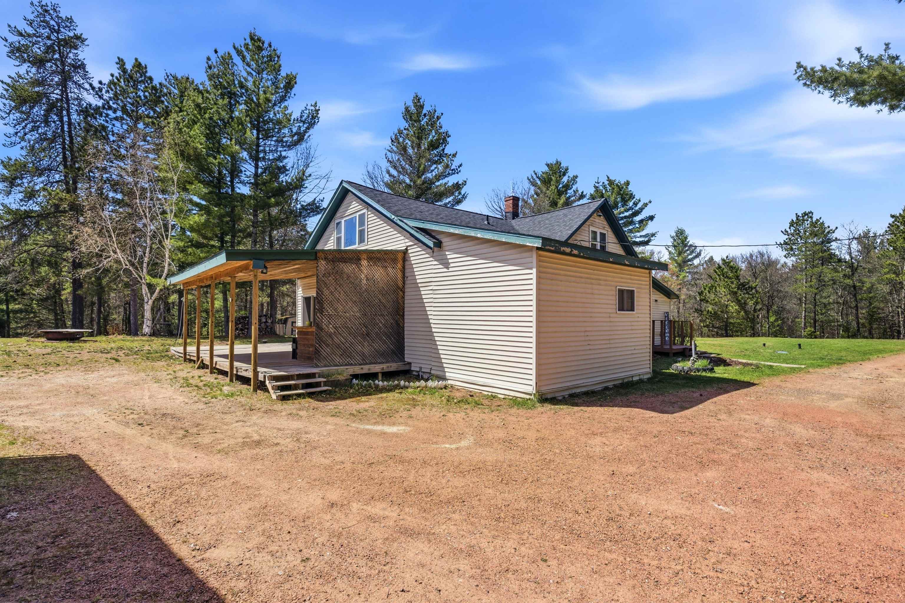 11367 Trant Road Property Photo 3