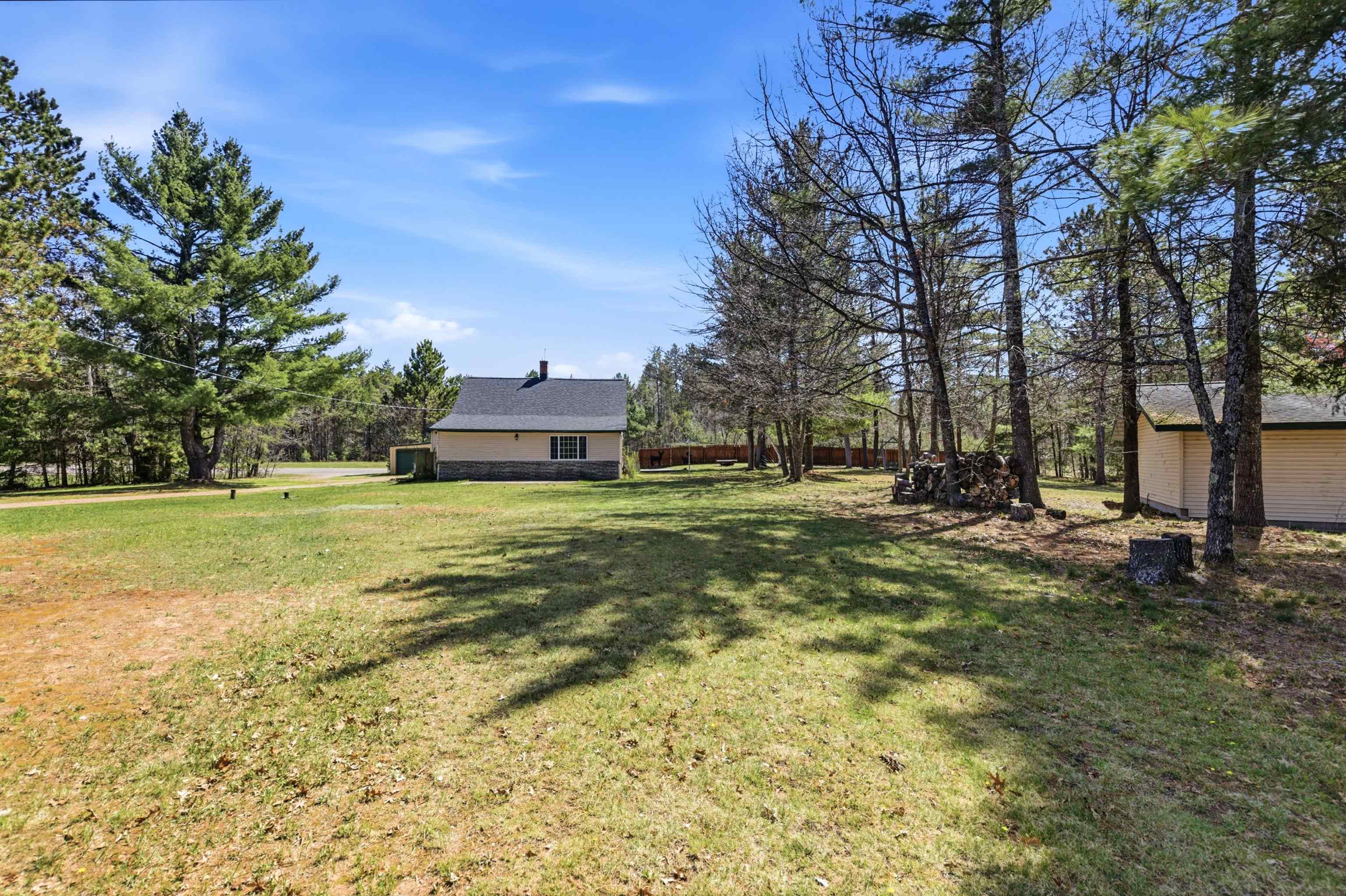 11367 Trant Road Property Photo 5