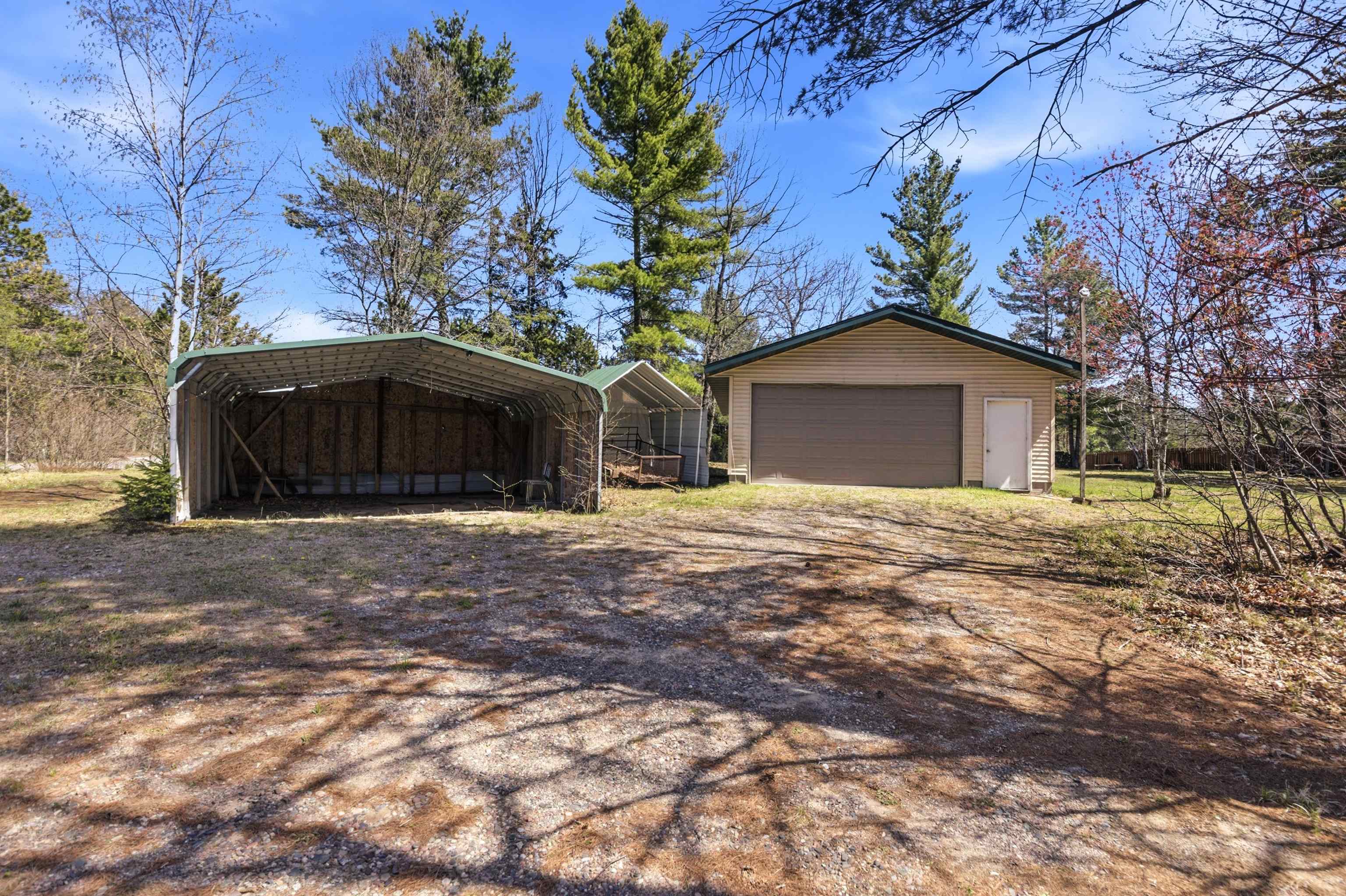 11367 Trant Road Property Photo 7