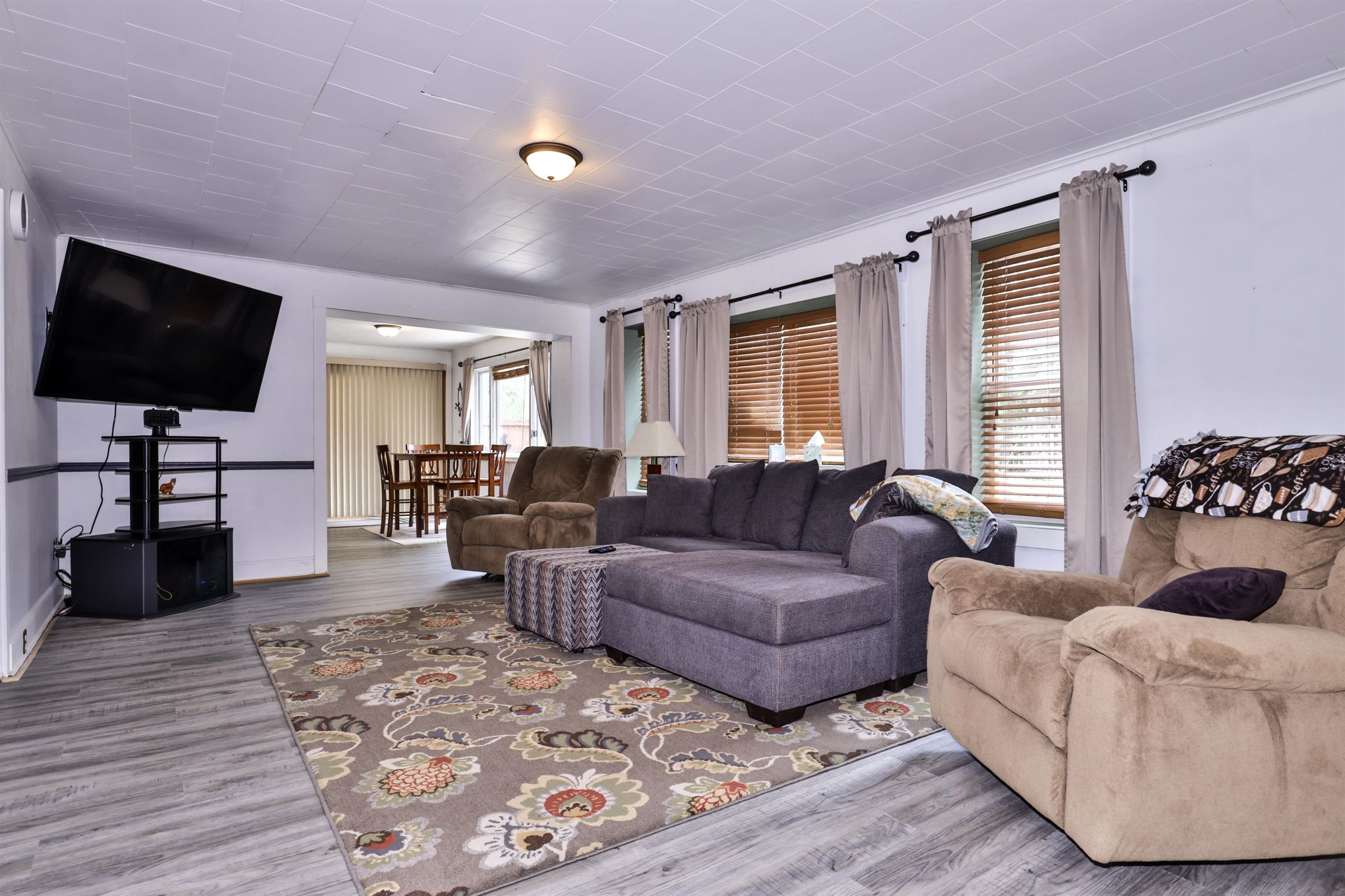 11367 Trant Road Property Photo 17
