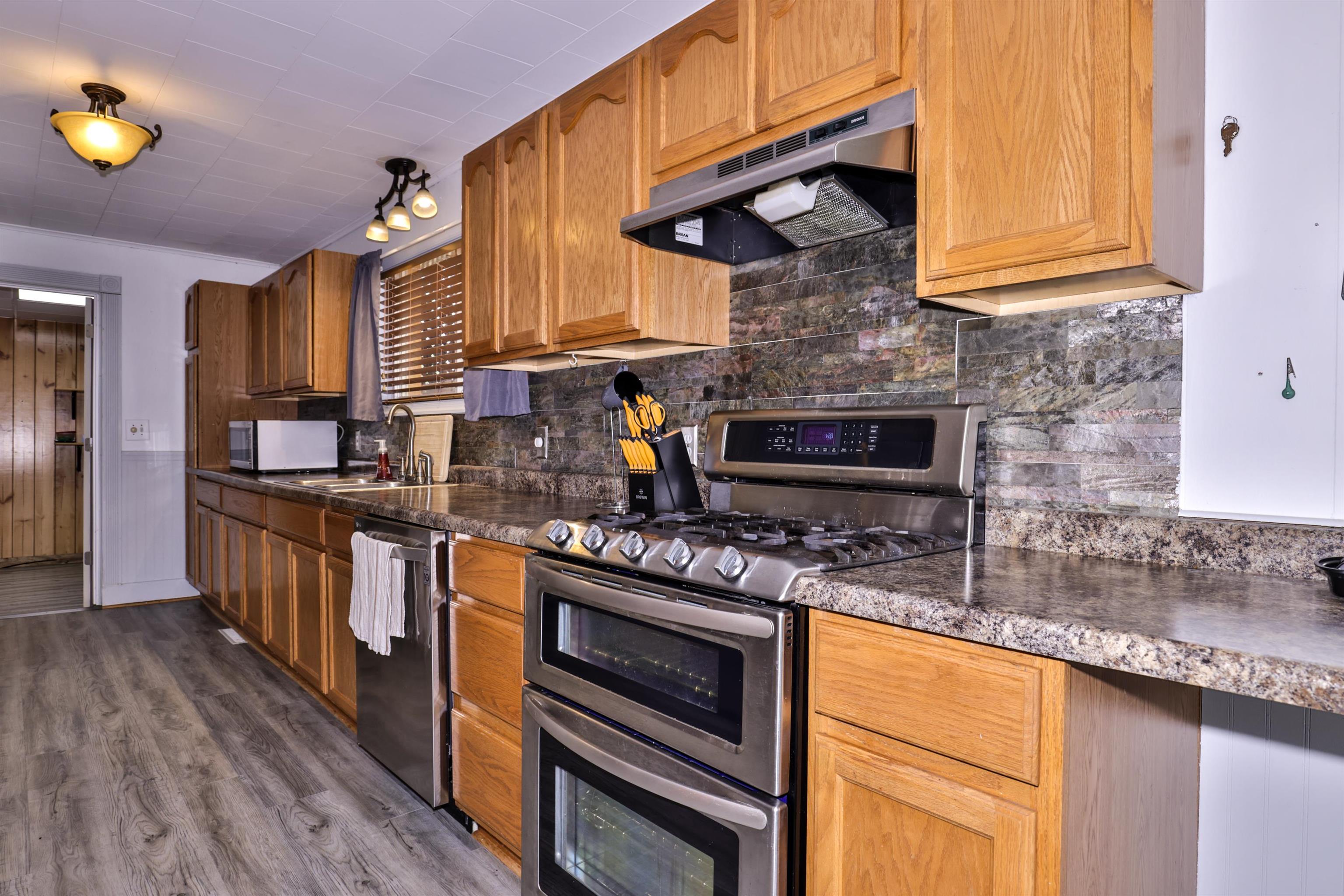 11367 Trant Road Property Photo 22