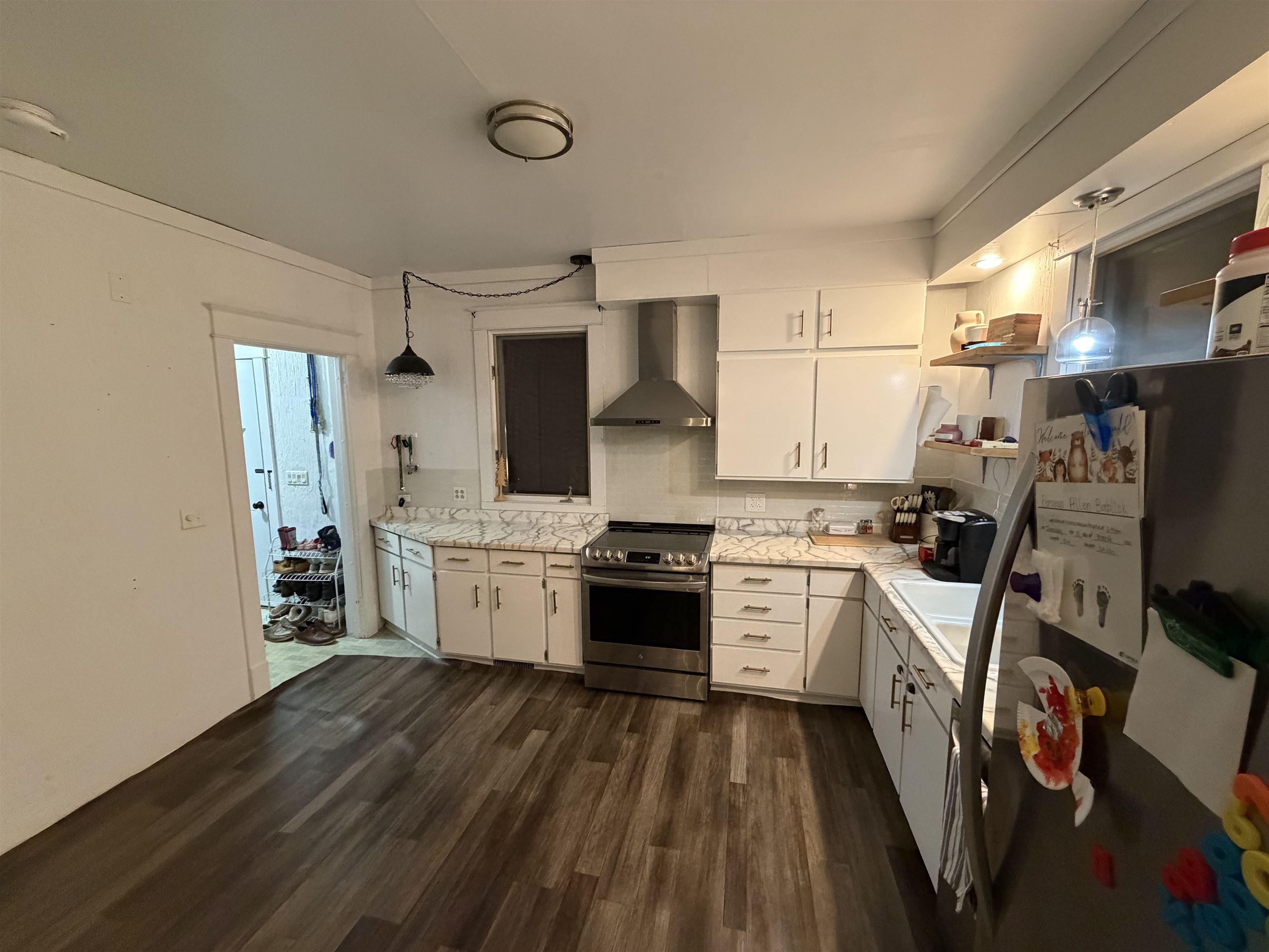 405 E Broadway Avenue Property Photo 10