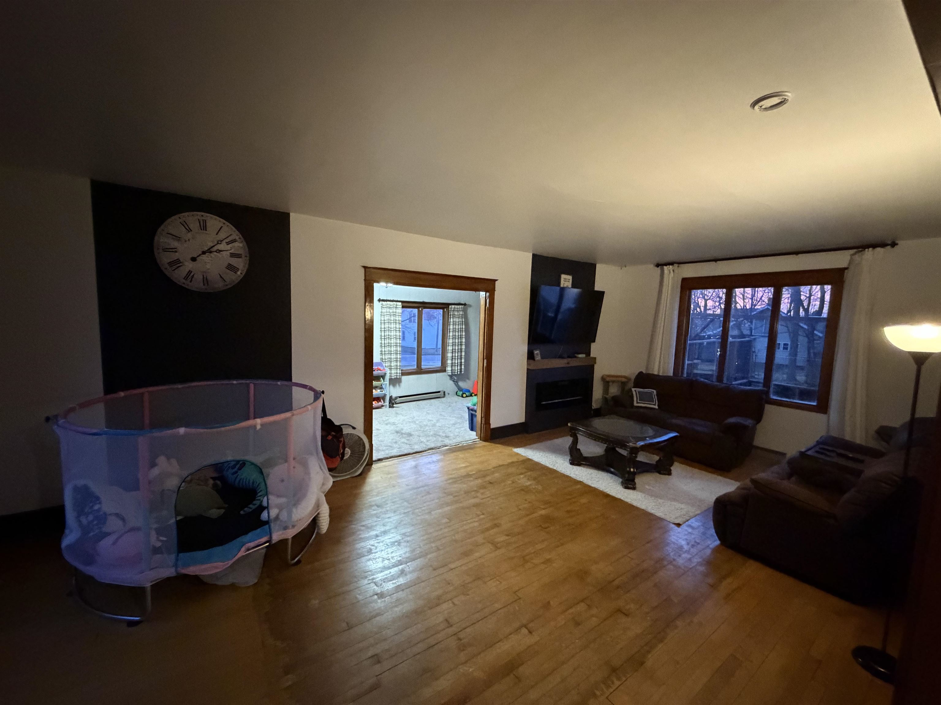 405 E Broadway Avenue Property Photo 14