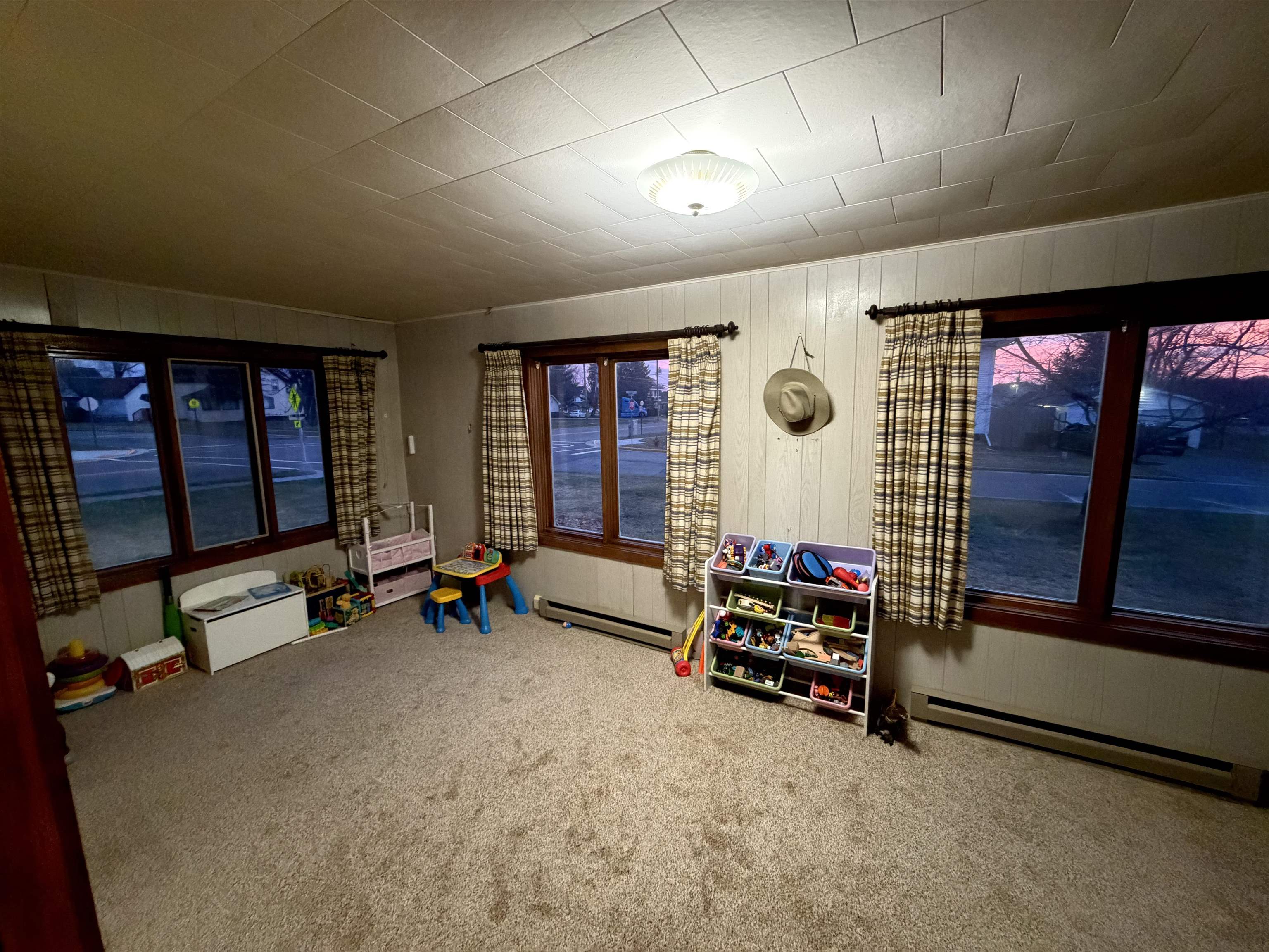 405 E Broadway Avenue Property Photo 15