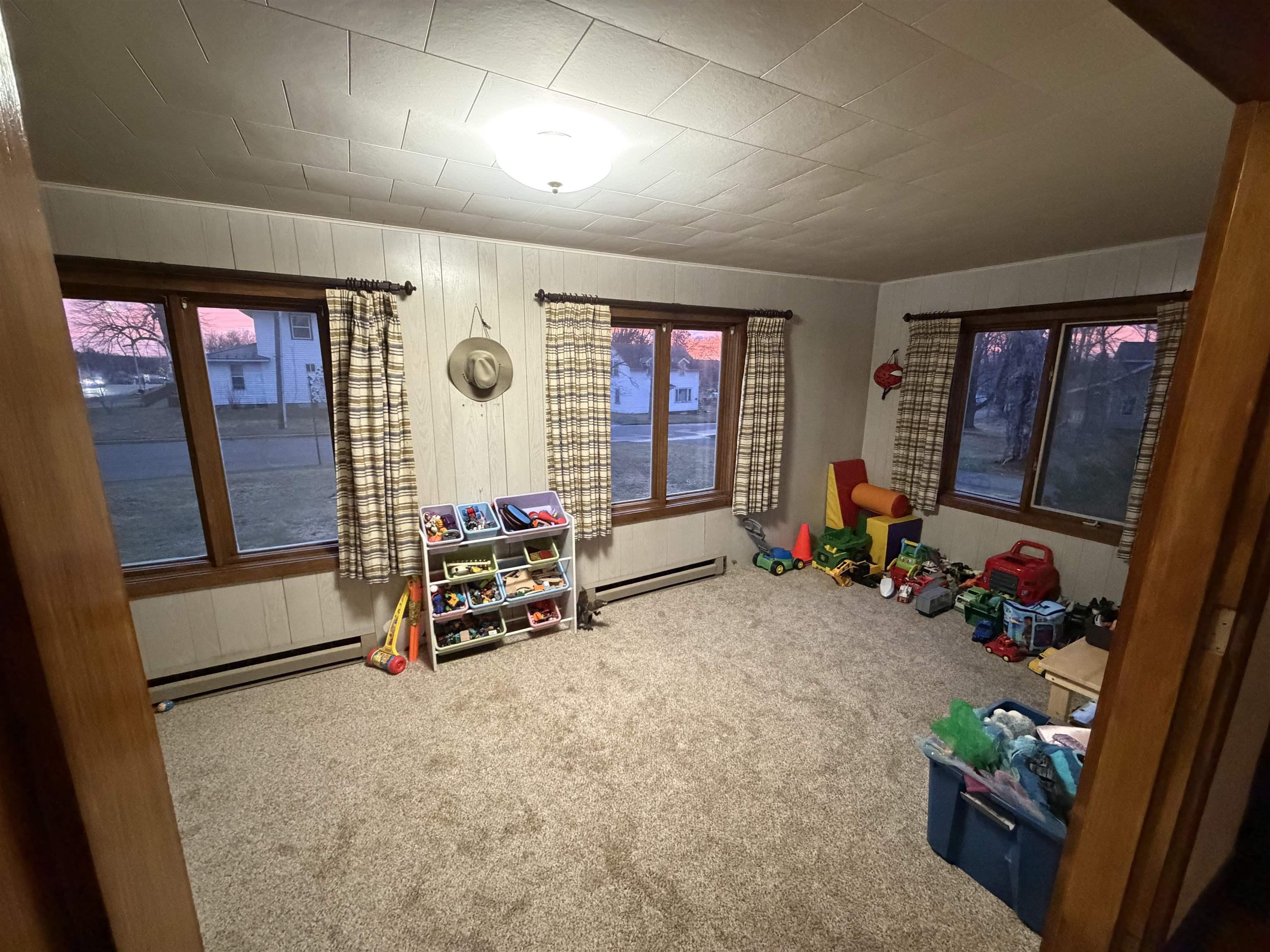 405 E Broadway Avenue Property Photo 16