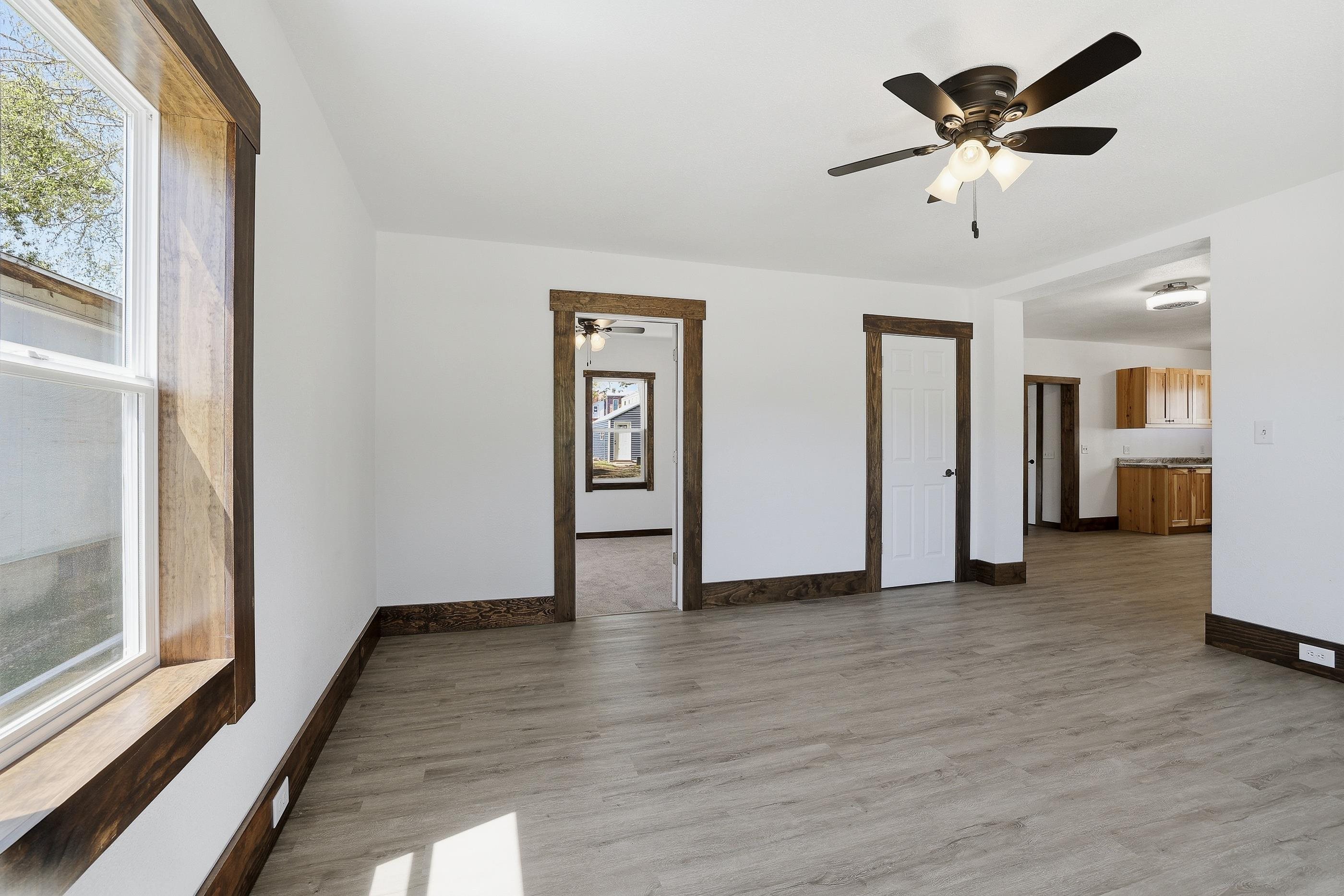 310 N Maple Avenue Property Photo 16