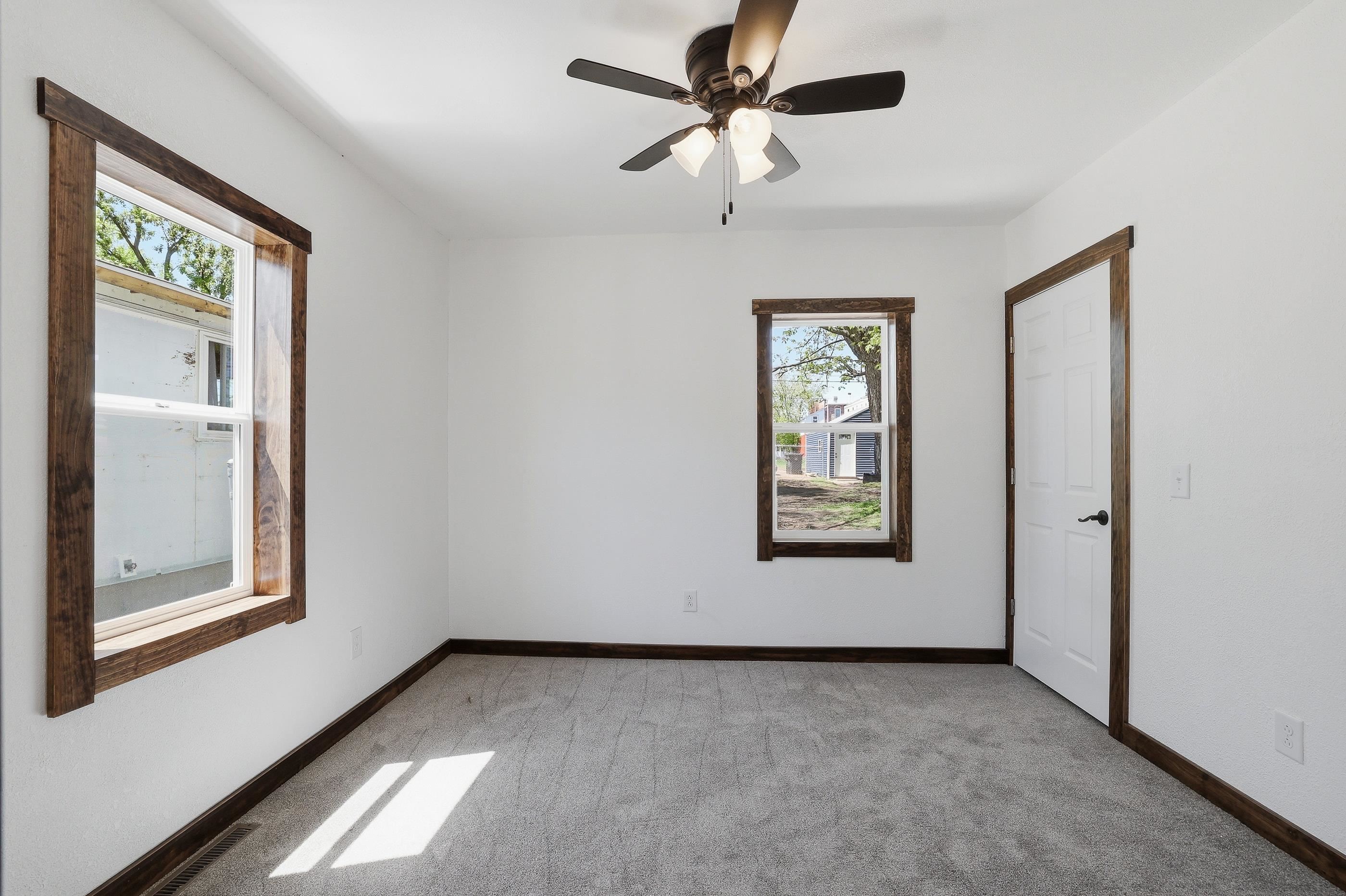 310 N Maple Avenue Property Photo 17
