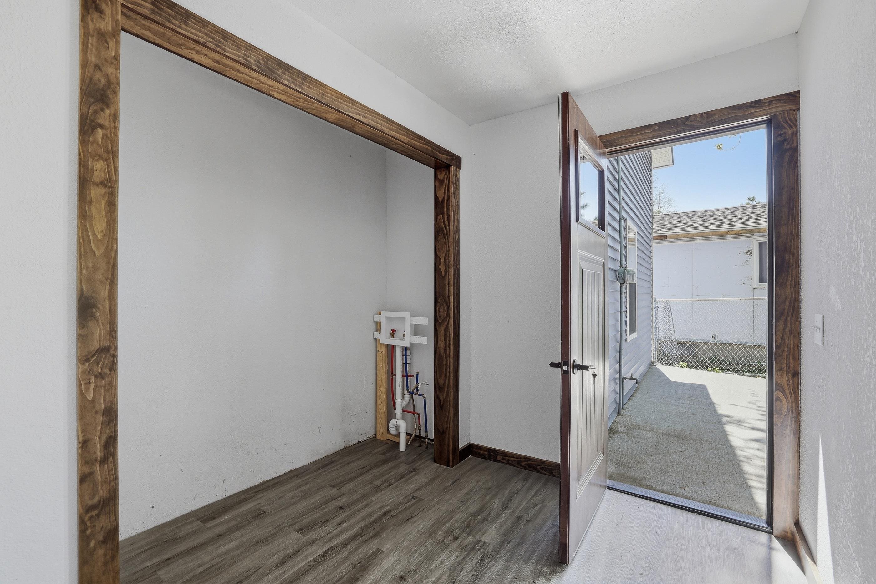 310 N Maple Avenue Property Photo 23