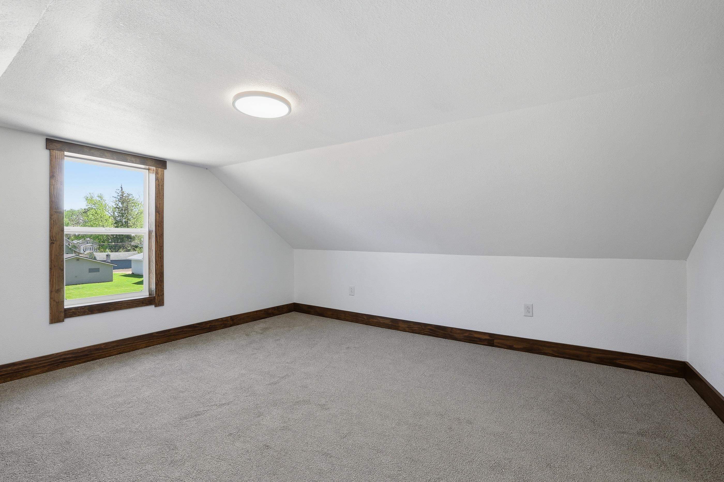 310 N Maple Avenue Property Photo 34