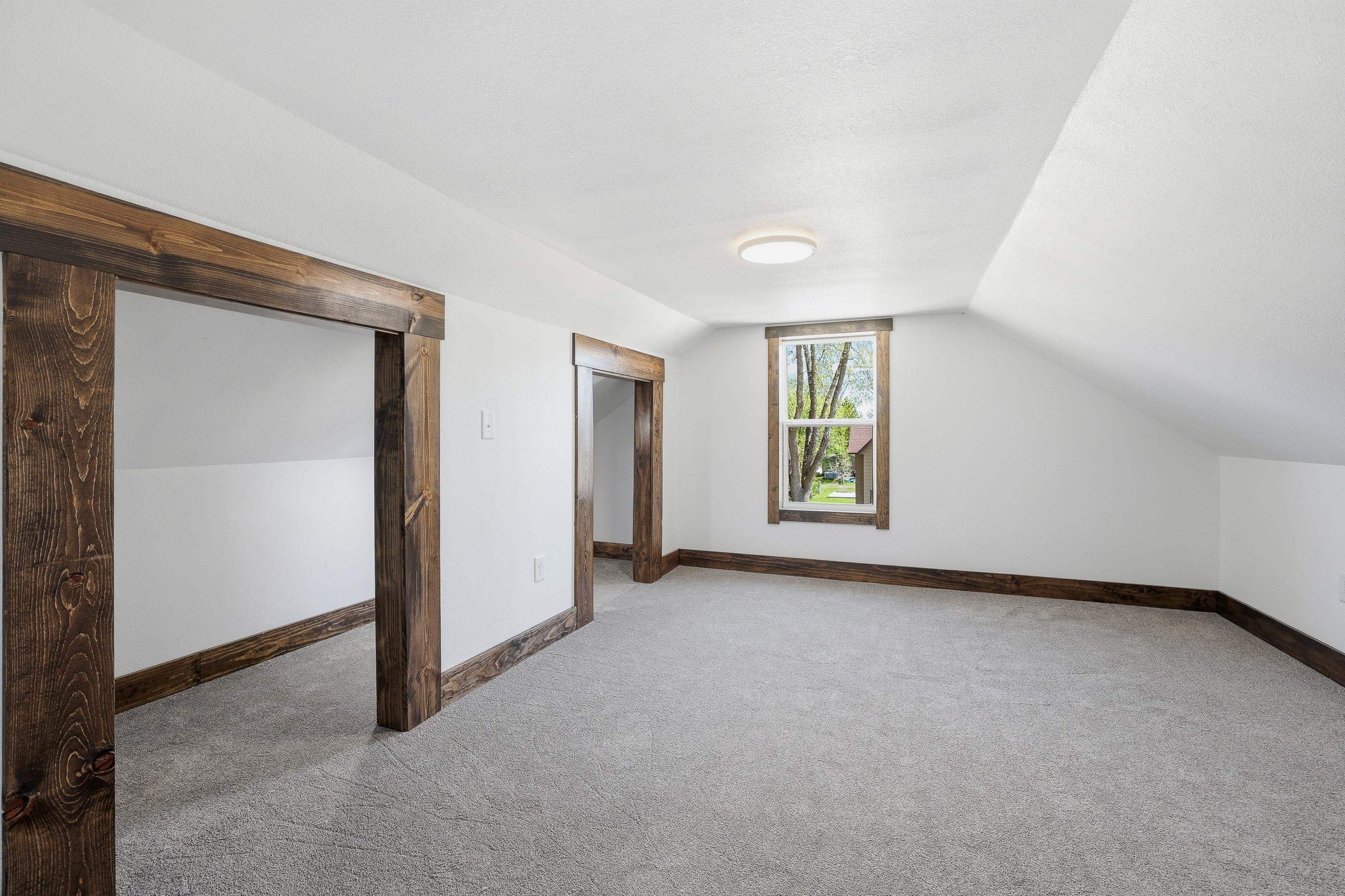 310 N Maple Avenue Property Photo 36