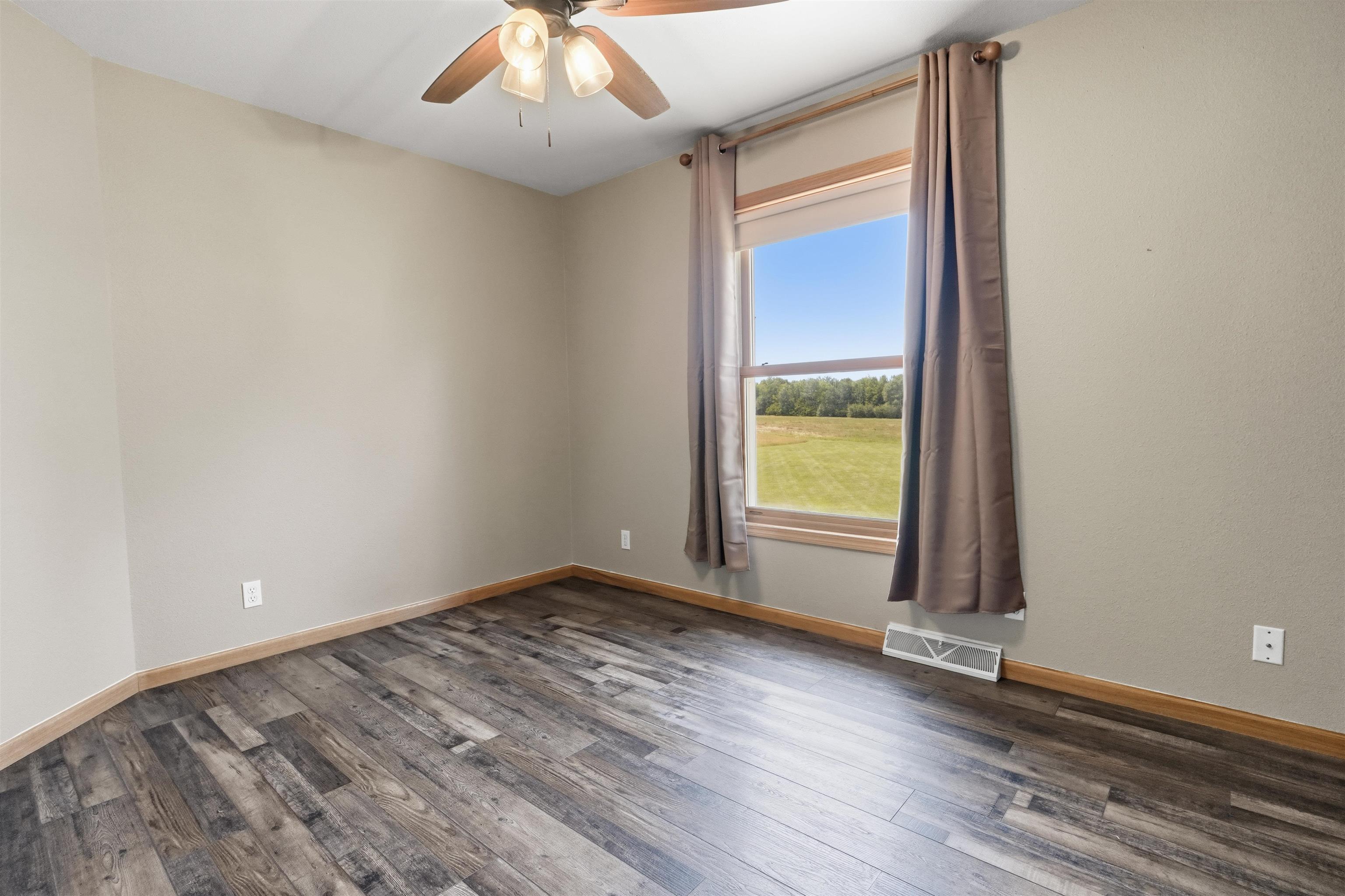 W6103 County Road O Property Photo 10