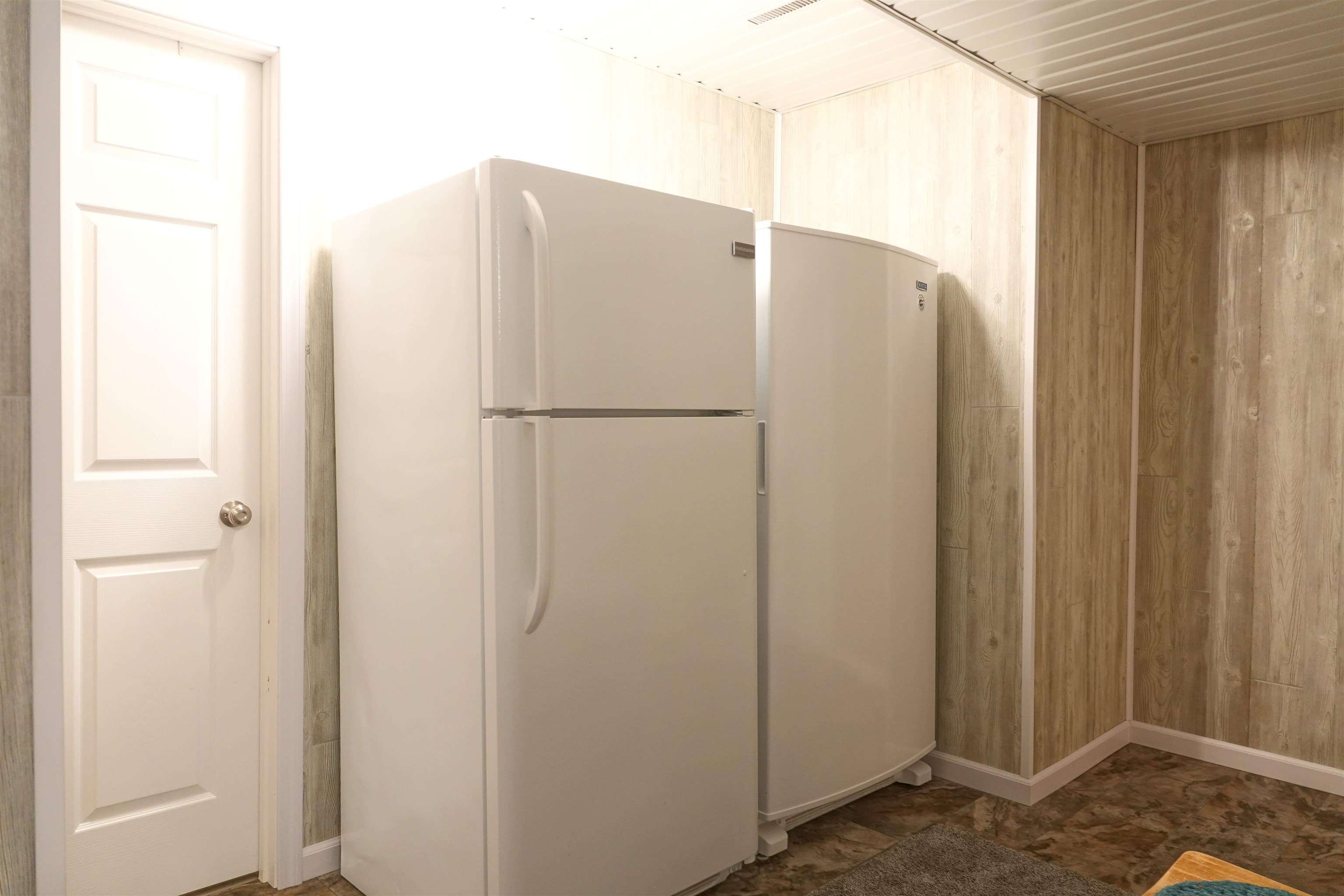 N221 Lamer Drive Property Photo 20