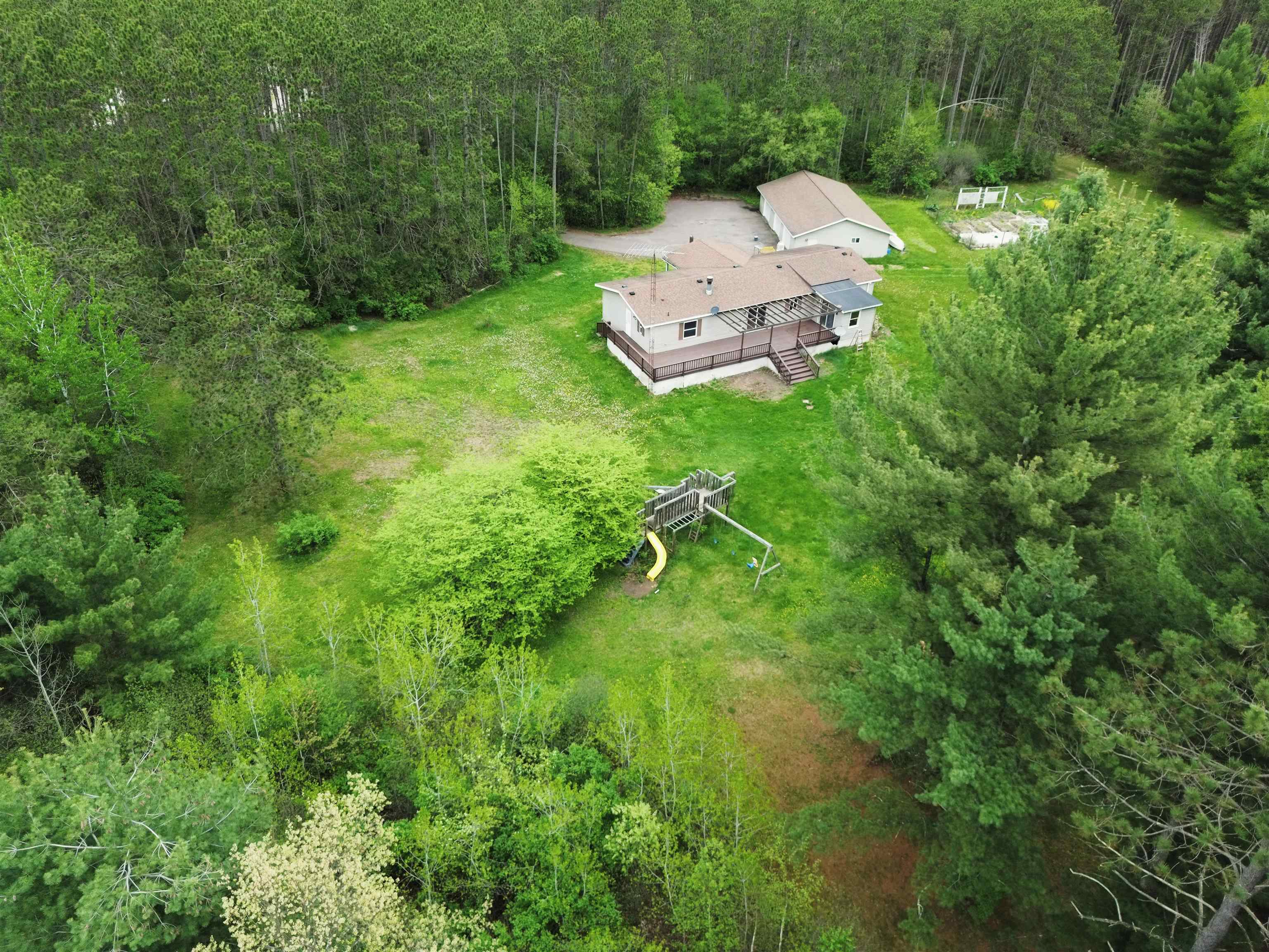 N768 Center Road Property Photo 6
