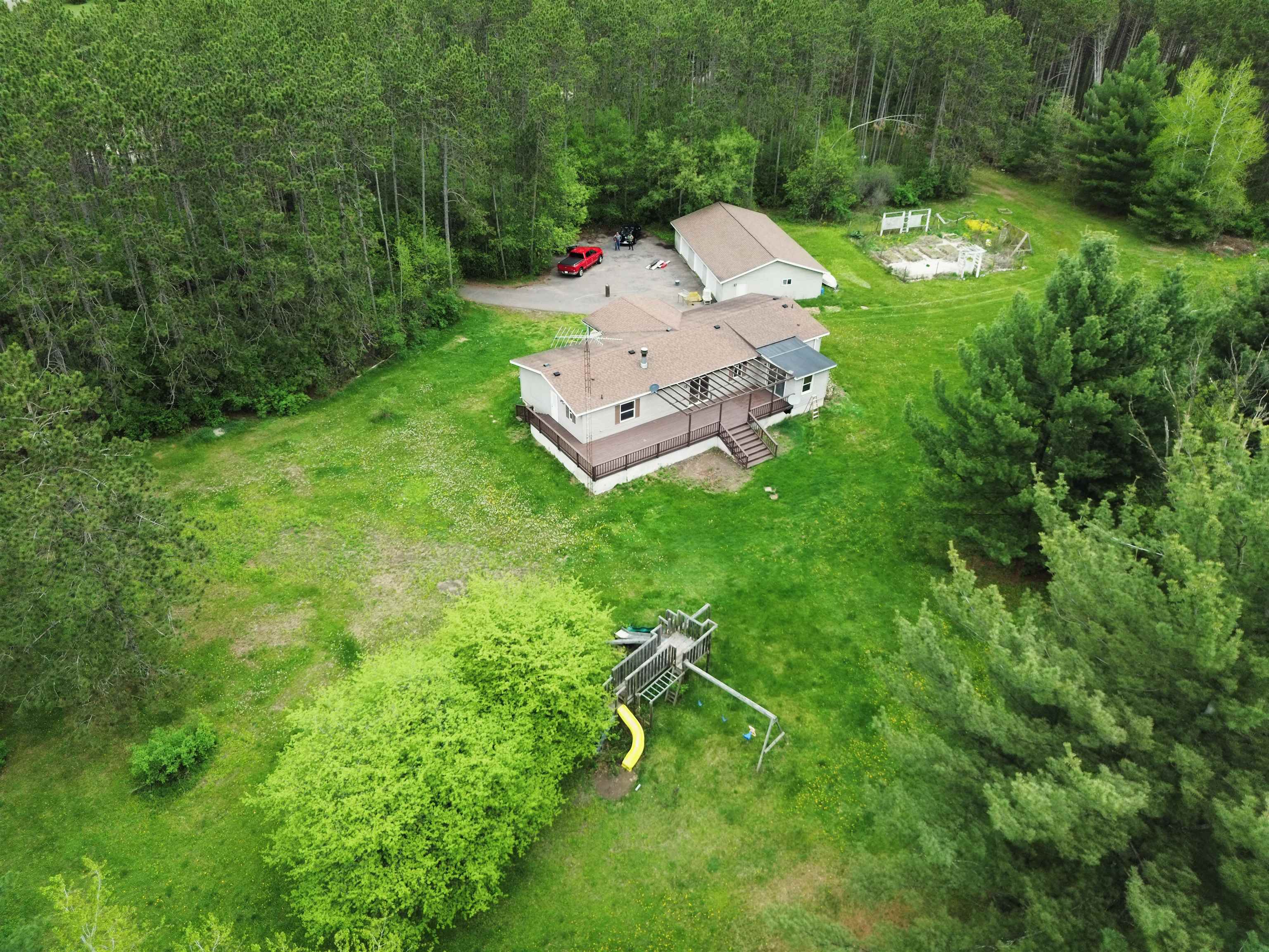 N768 Center Road Property Photo 35