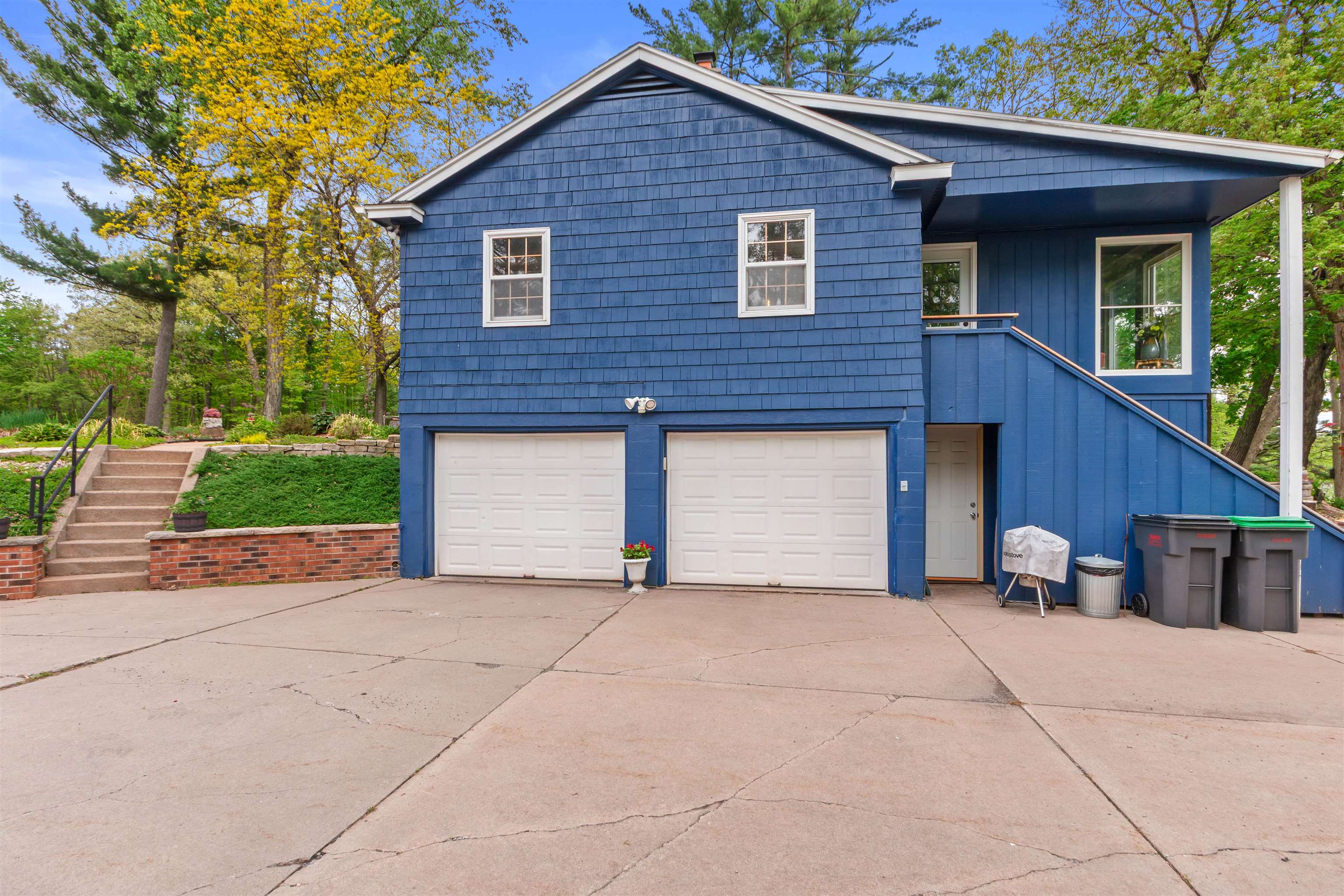1670 Spring Hill Lane Property Photo 8