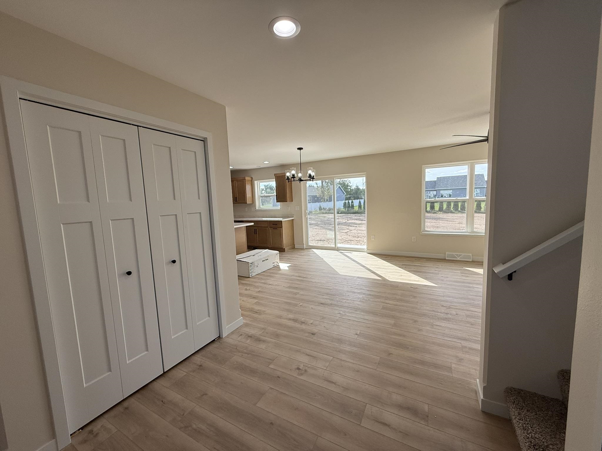 561 Amberwood Way Property Photo 10