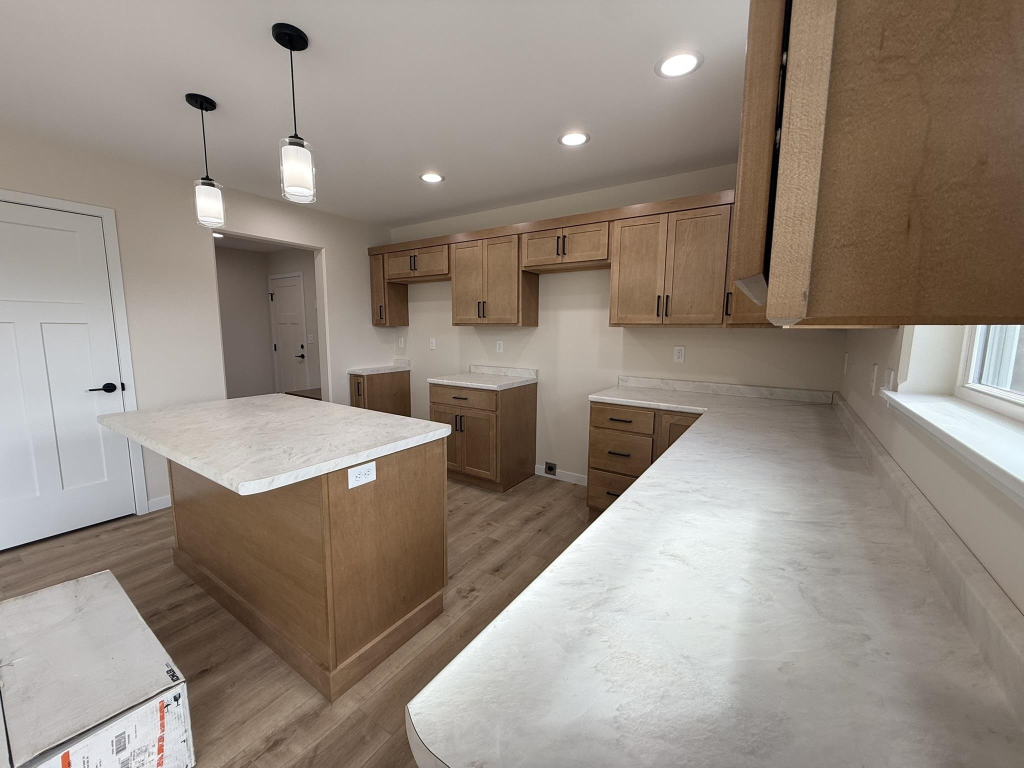 561 Amberwood Way Property Photo 14