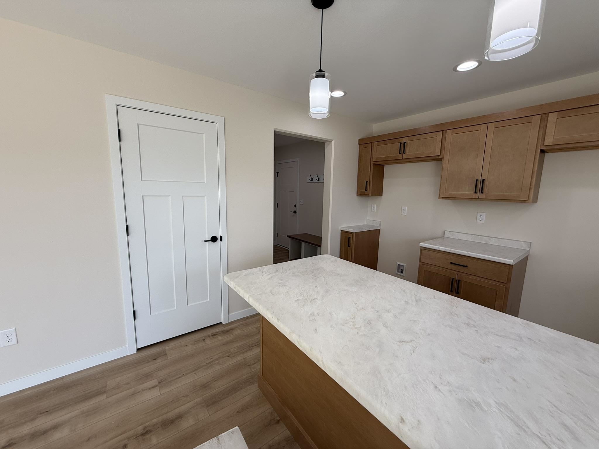 561 Amberwood Way Property Photo 16