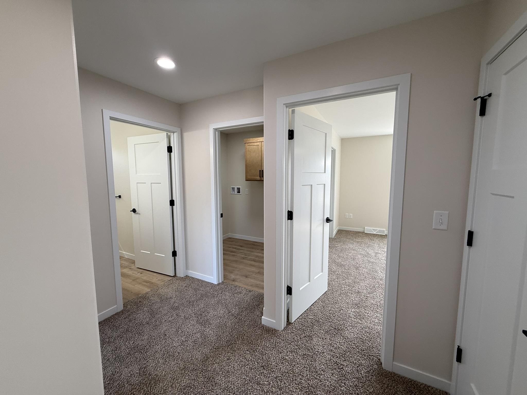561 Amberwood Way Property Photo 22