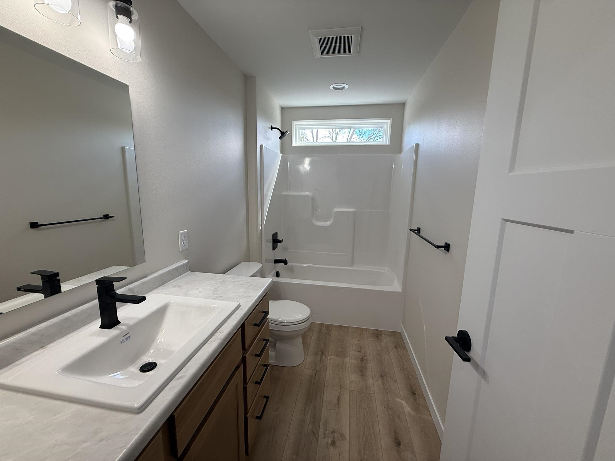 561 Amberwood Way Property Photo 24