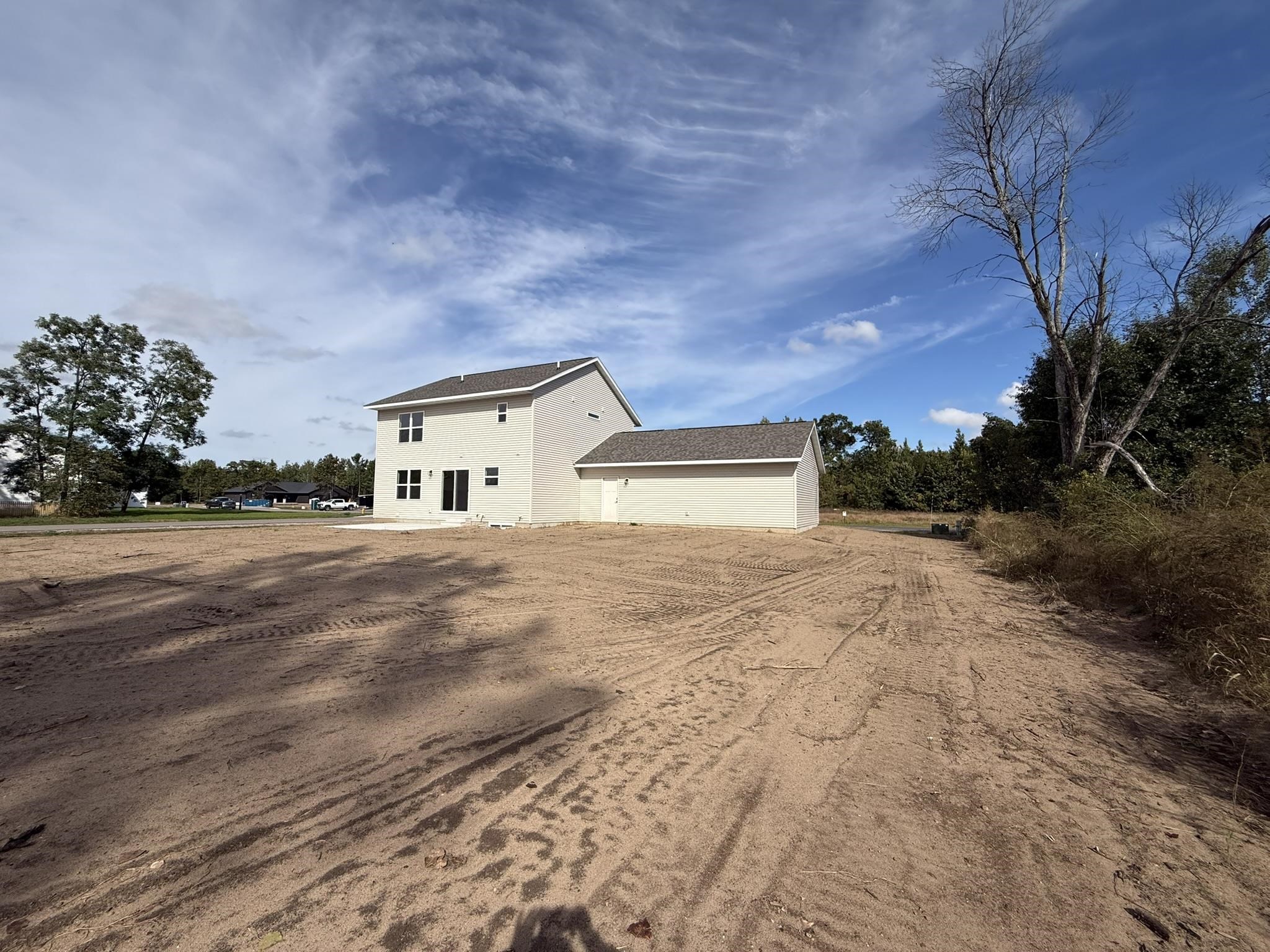 561 Amberwood Way Property Photo 28