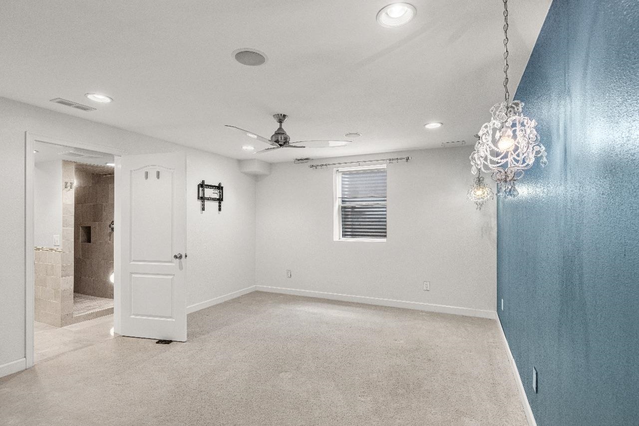 7223 Jacqueline Lake Lane Property Photo 28