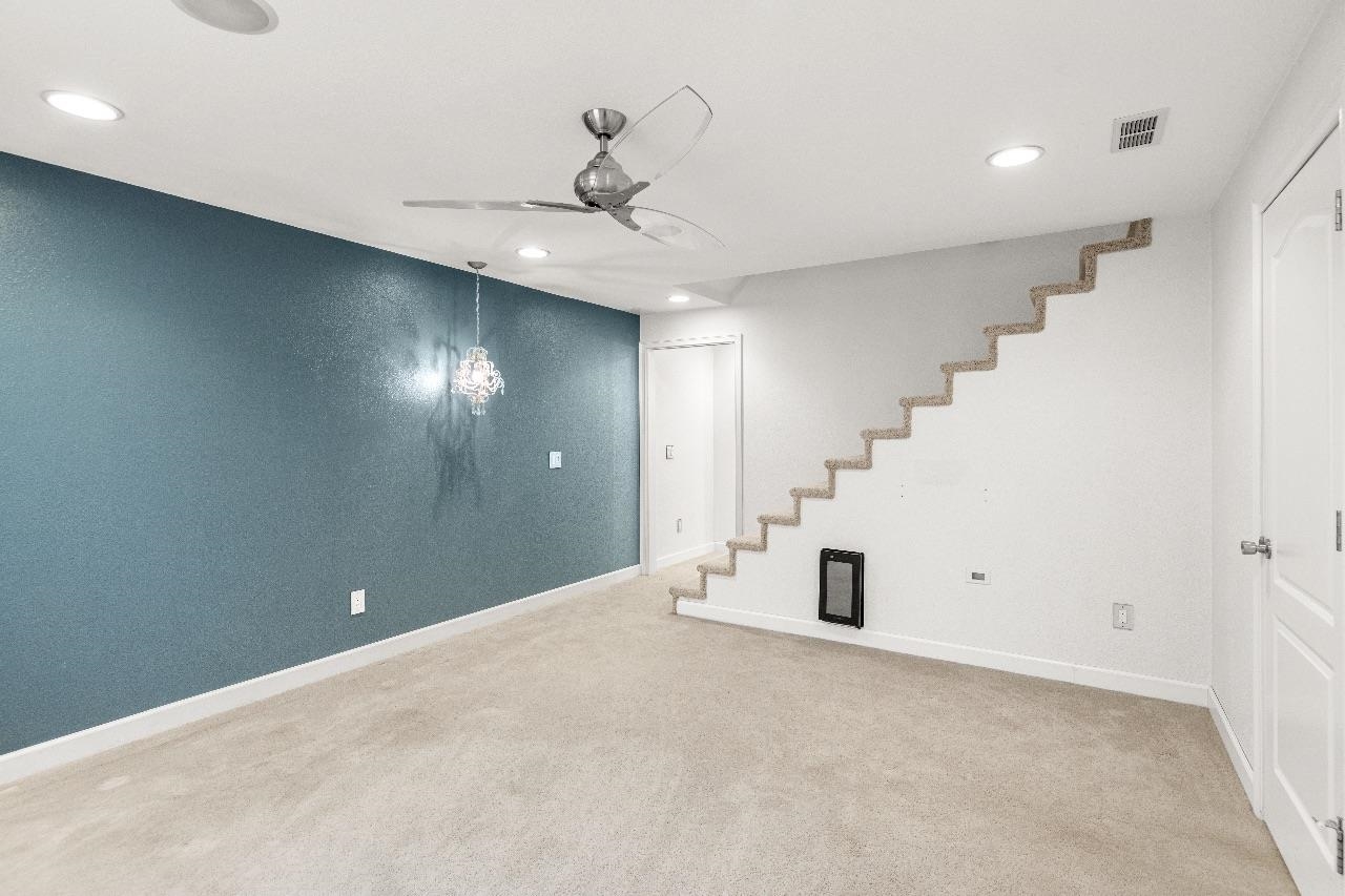7223 Jacqueline Lake Lane Property Photo 30
