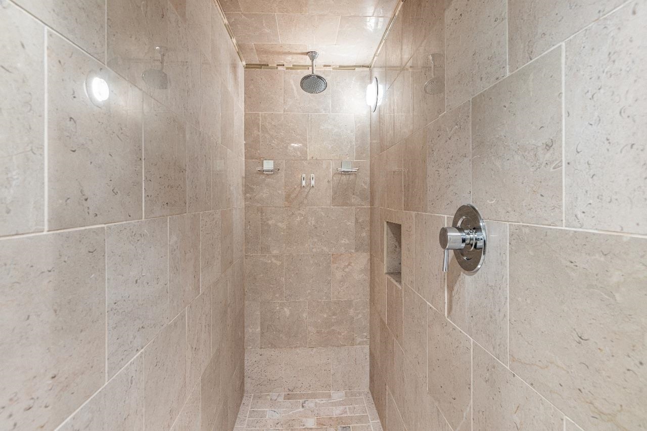 7223 Jacqueline Lake Lane Property Photo 33