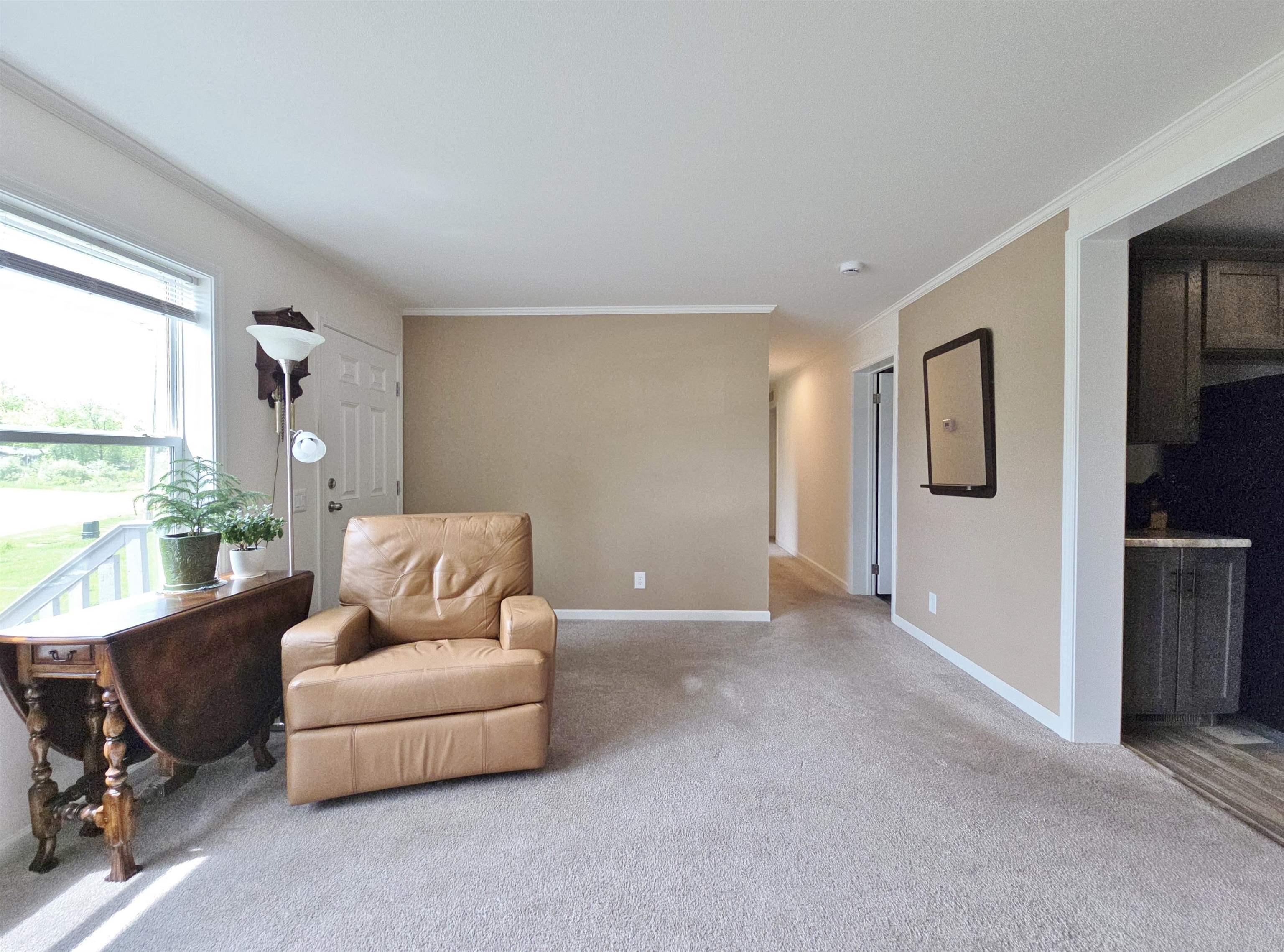 4918 Meadow Lane Property Photo 4