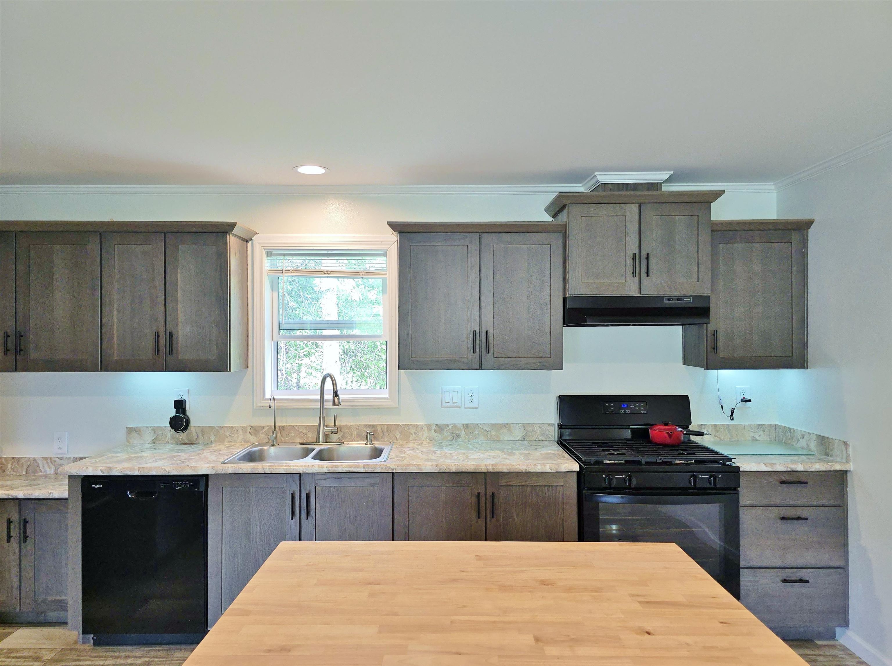 4918 Meadow Lane Property Photo 6