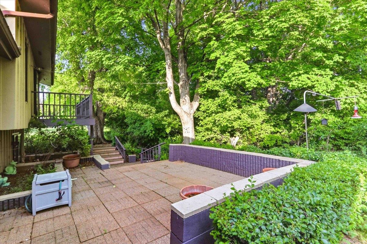 206 Buchanan Street Property Photo 6