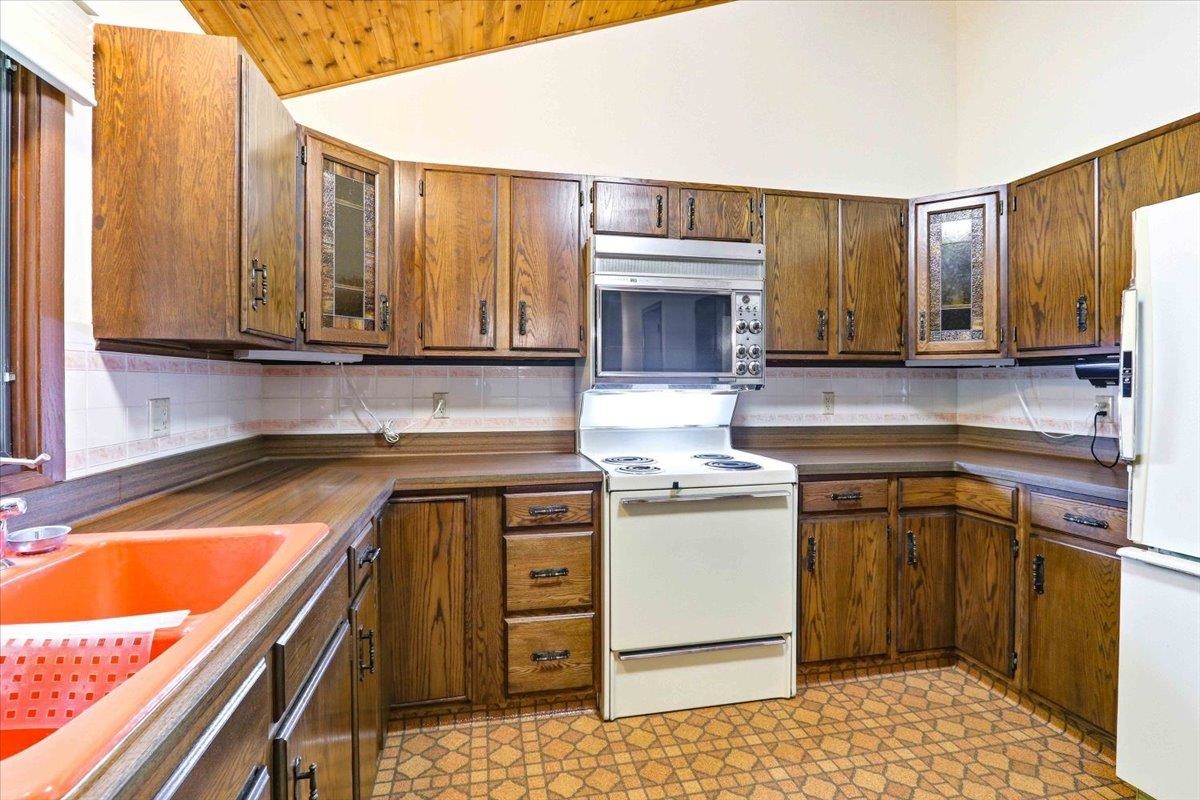 206 Buchanan Street Property Photo 27